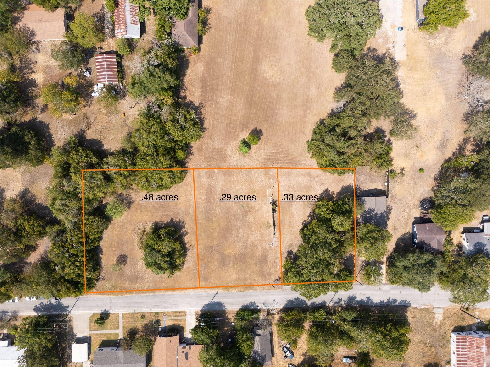 1317 Hondo ST, Lockhart, TX 78644