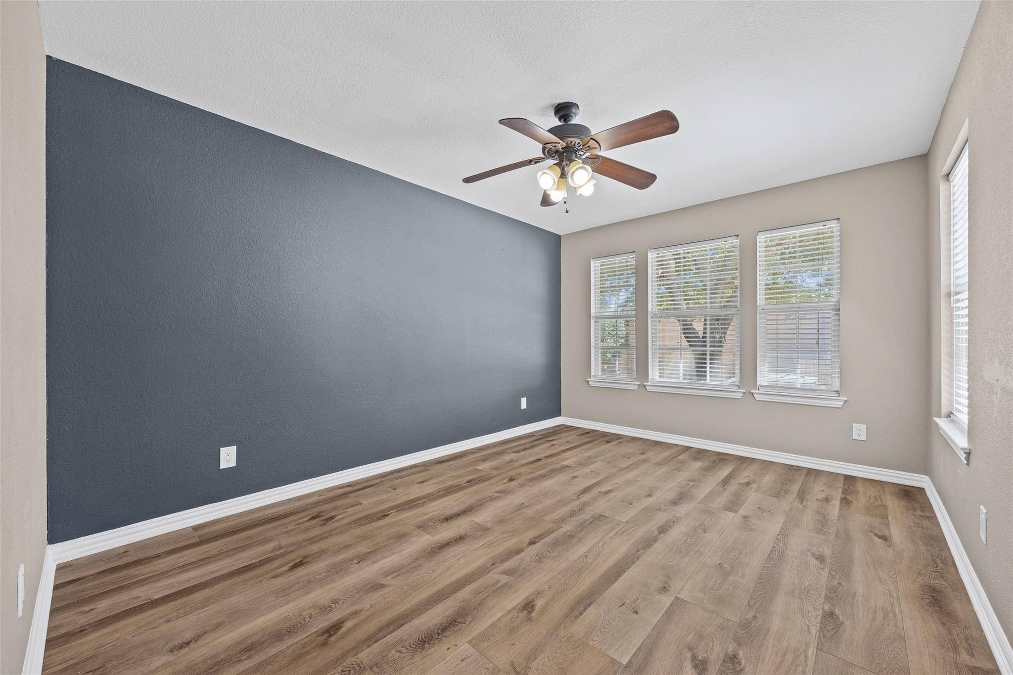 229 Wicker Park WAY, Buda, TX 78610