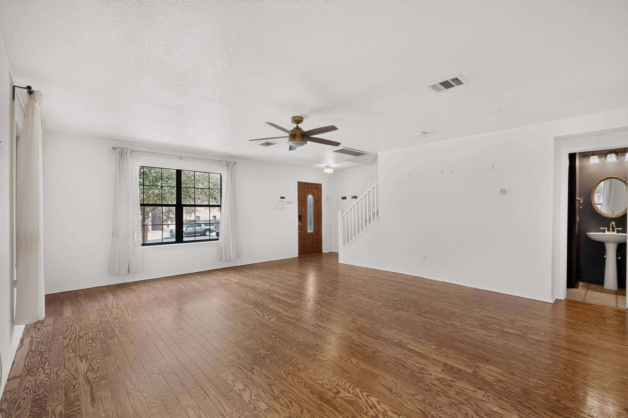 11517 Chatam Berry LN, Austin, TX 78748