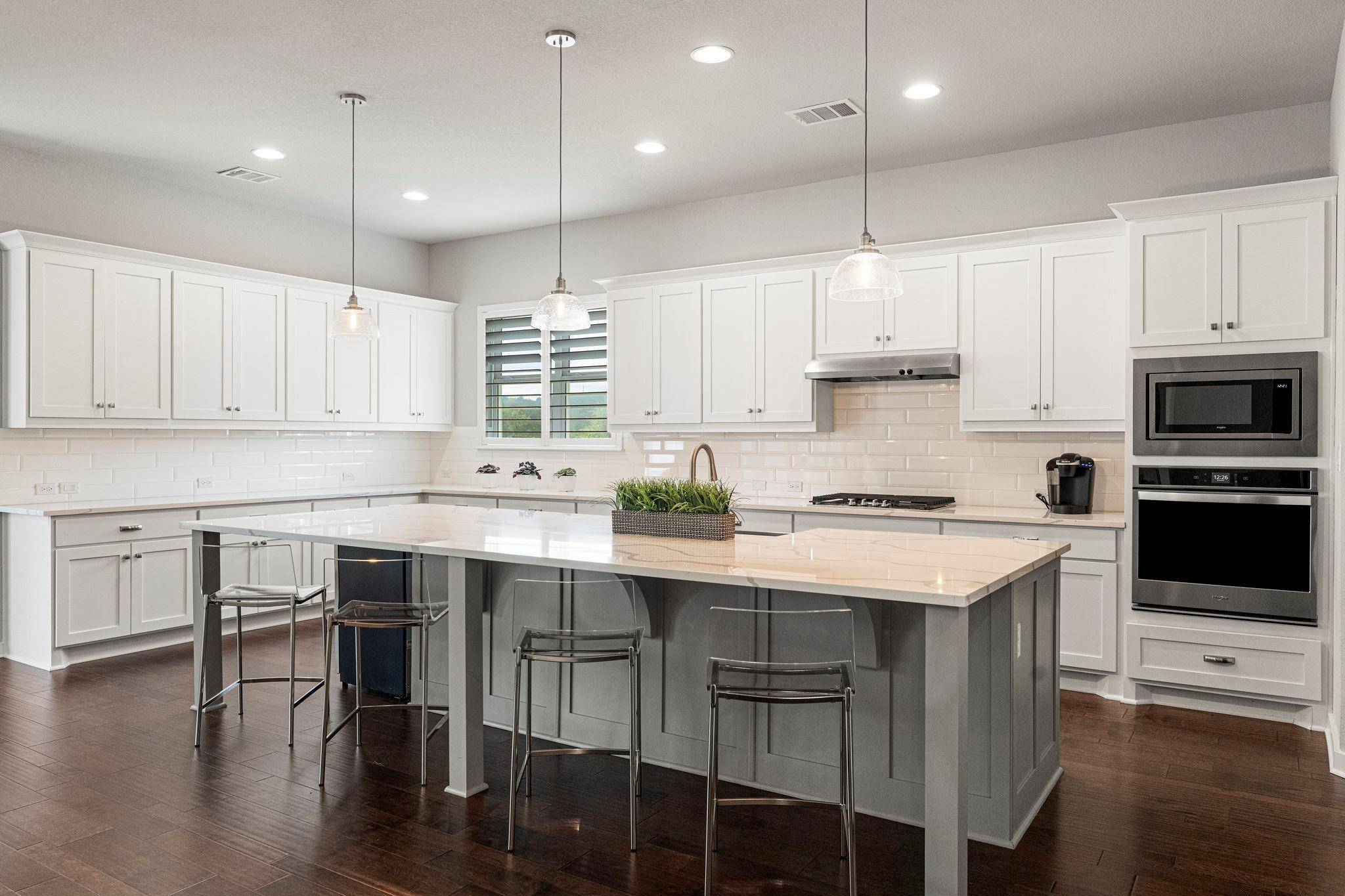 520 Hazy Hills LOOP, Dripping Springs, TX 78620