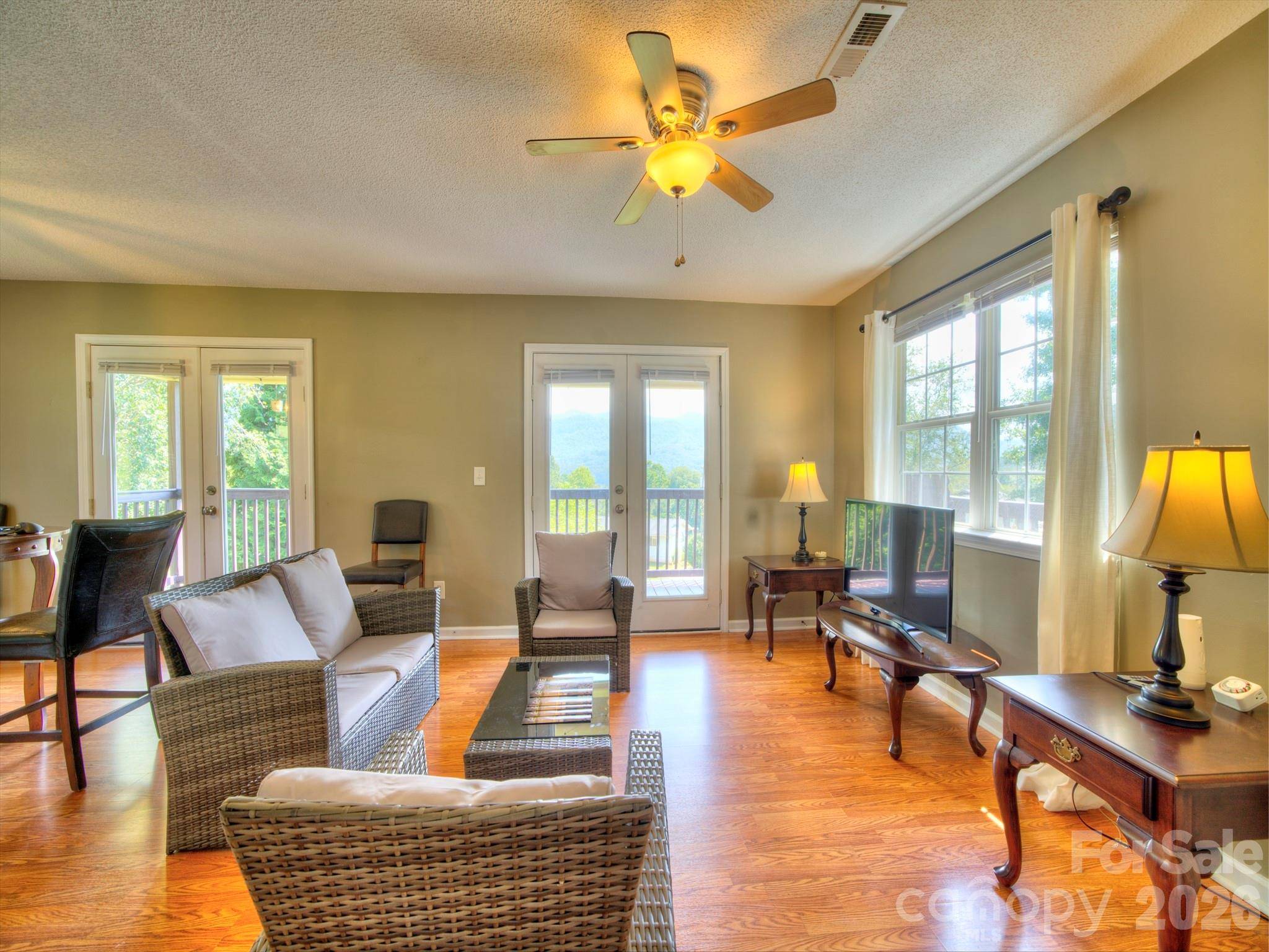 38 Country LN #33, Franklin, NC 28734