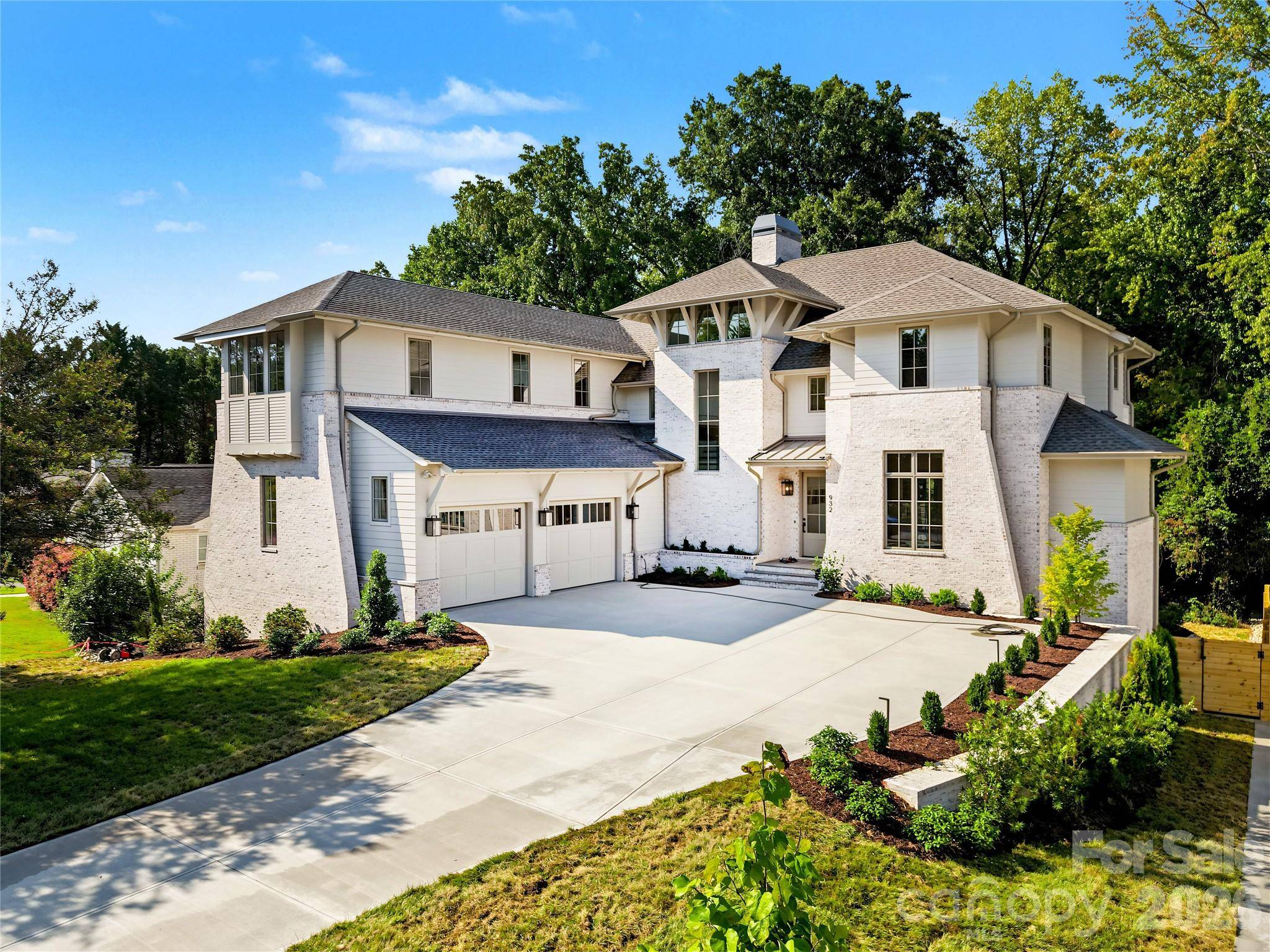 932 Heather LN, Charlotte, NC 28209