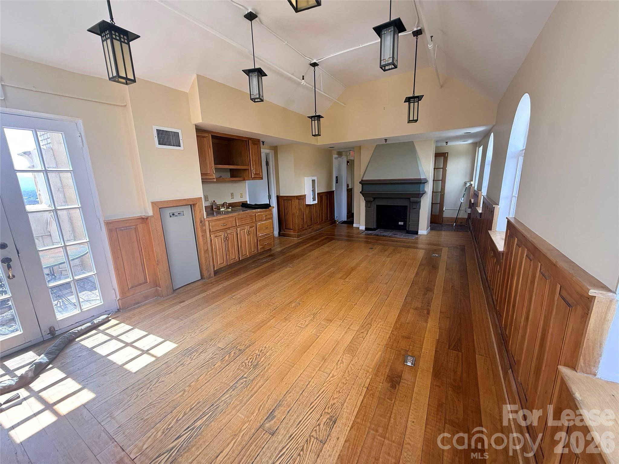 22 S Pack SQ #PENT, Asheville, NC 28801