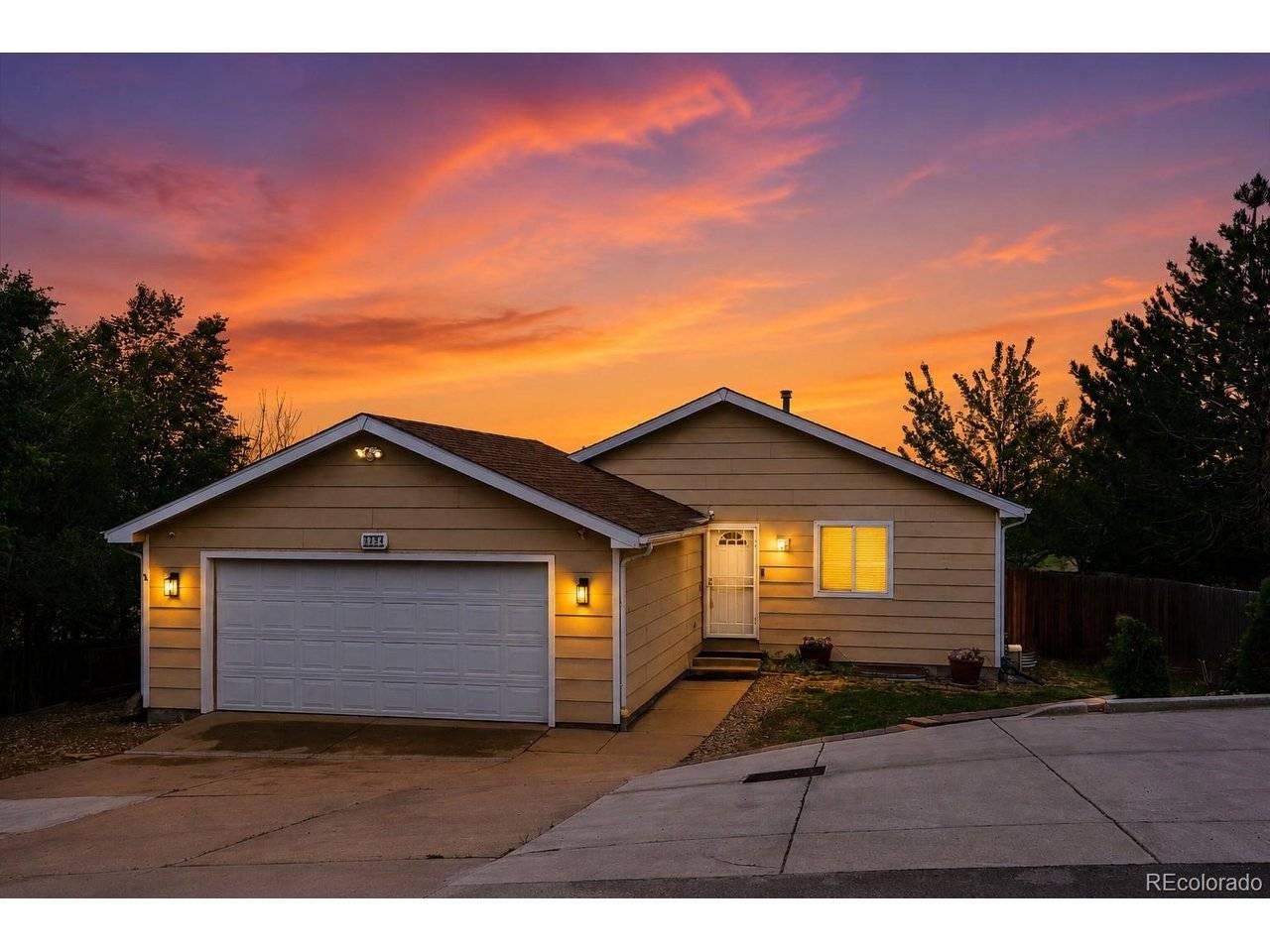 3194 S Clay, Englewood, CO 80110