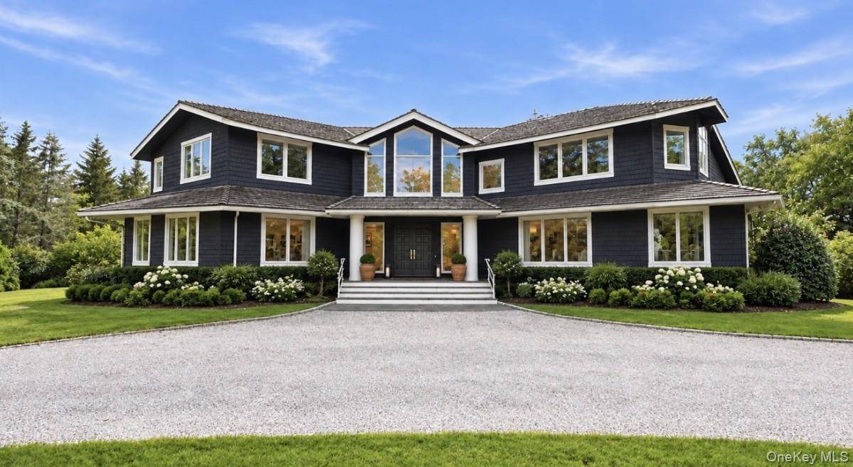 25 Ring Neck RD, Remsenburg, NY 11960