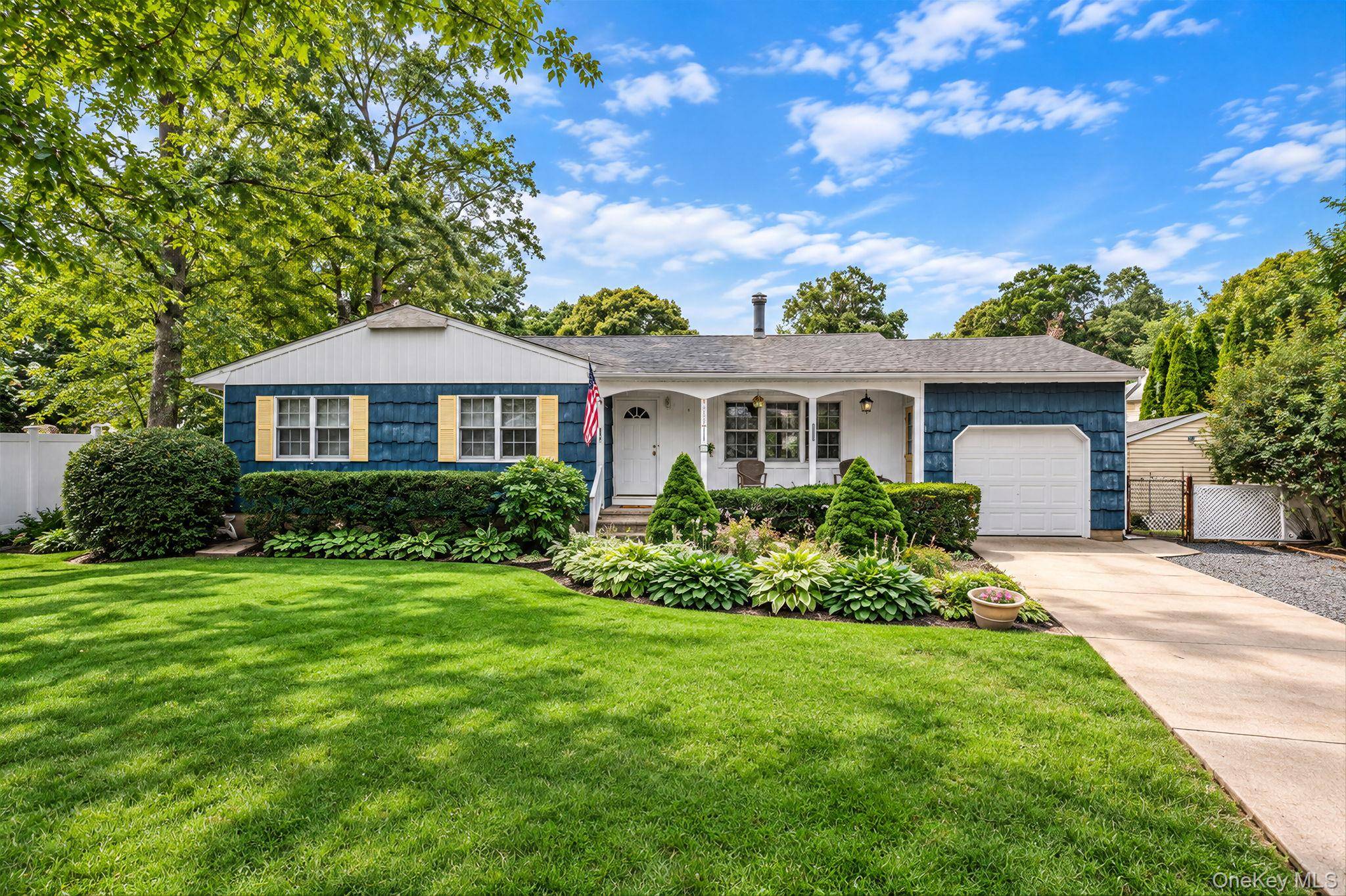 120 Midland BLVD, Lake Ronkonkoma, NY 11779