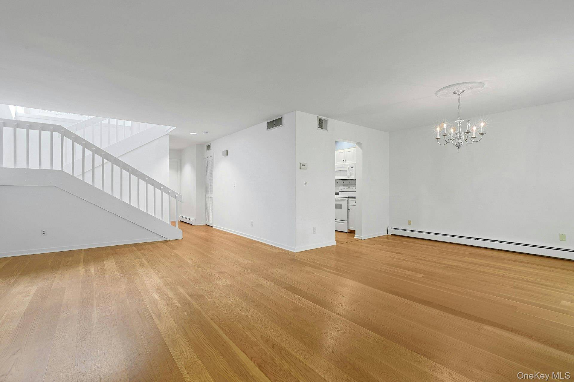 3 Brooke Club DR #4, Ossining, NY 10562