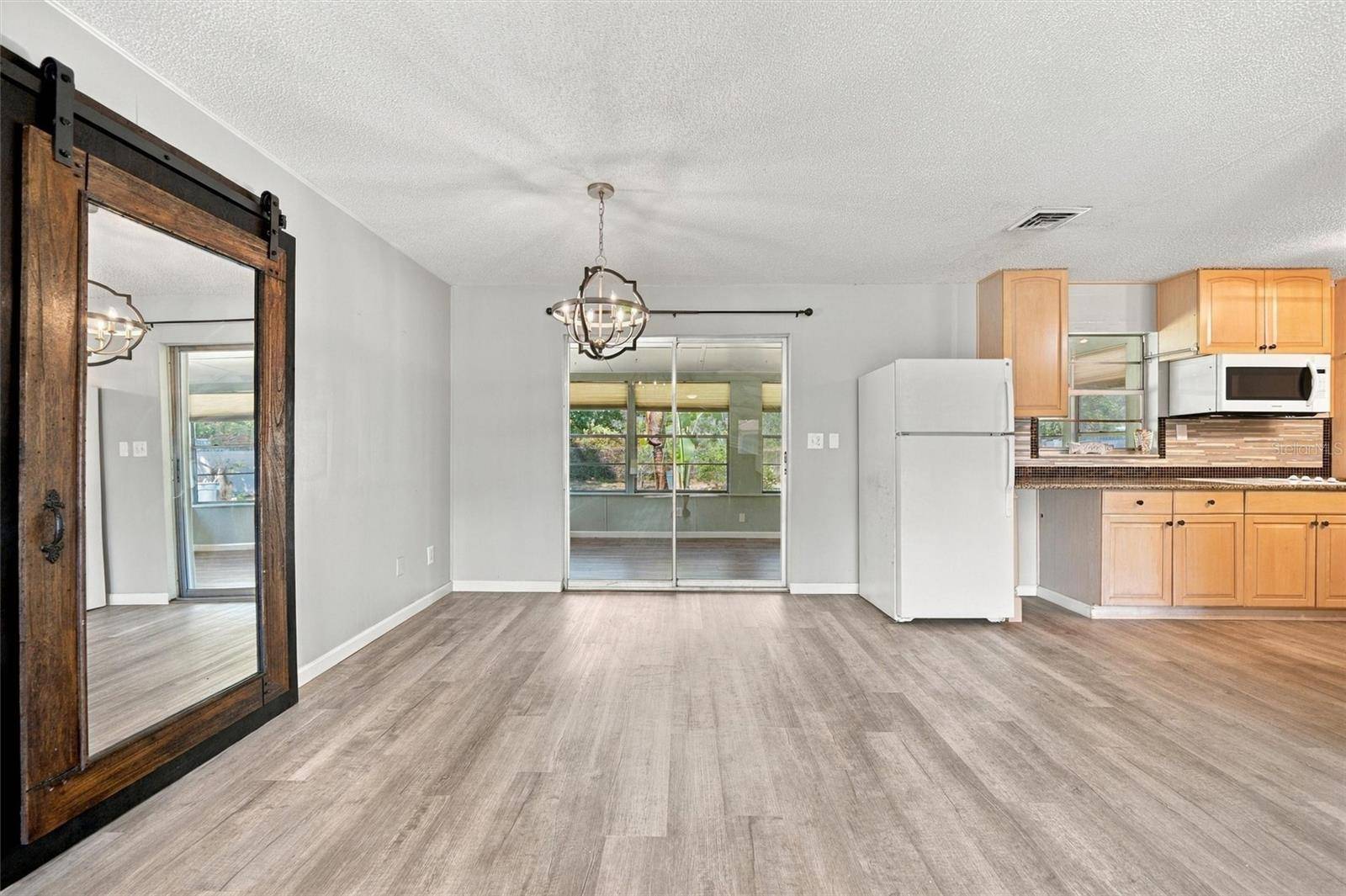 3036 SHAMROCK DR, Venice, FL 34293