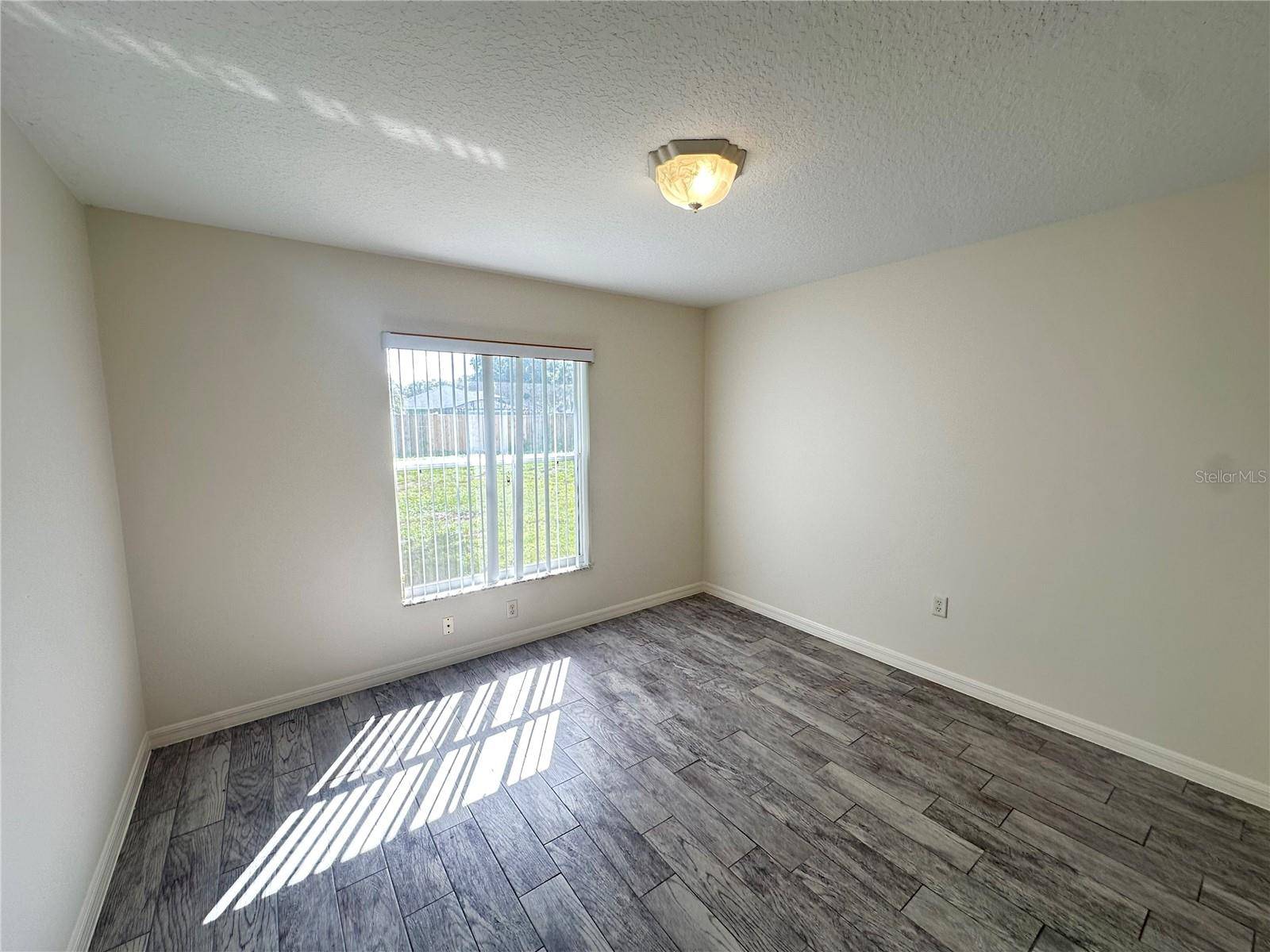 809 DENNIS AVE, Fruitland Park, FL 34731