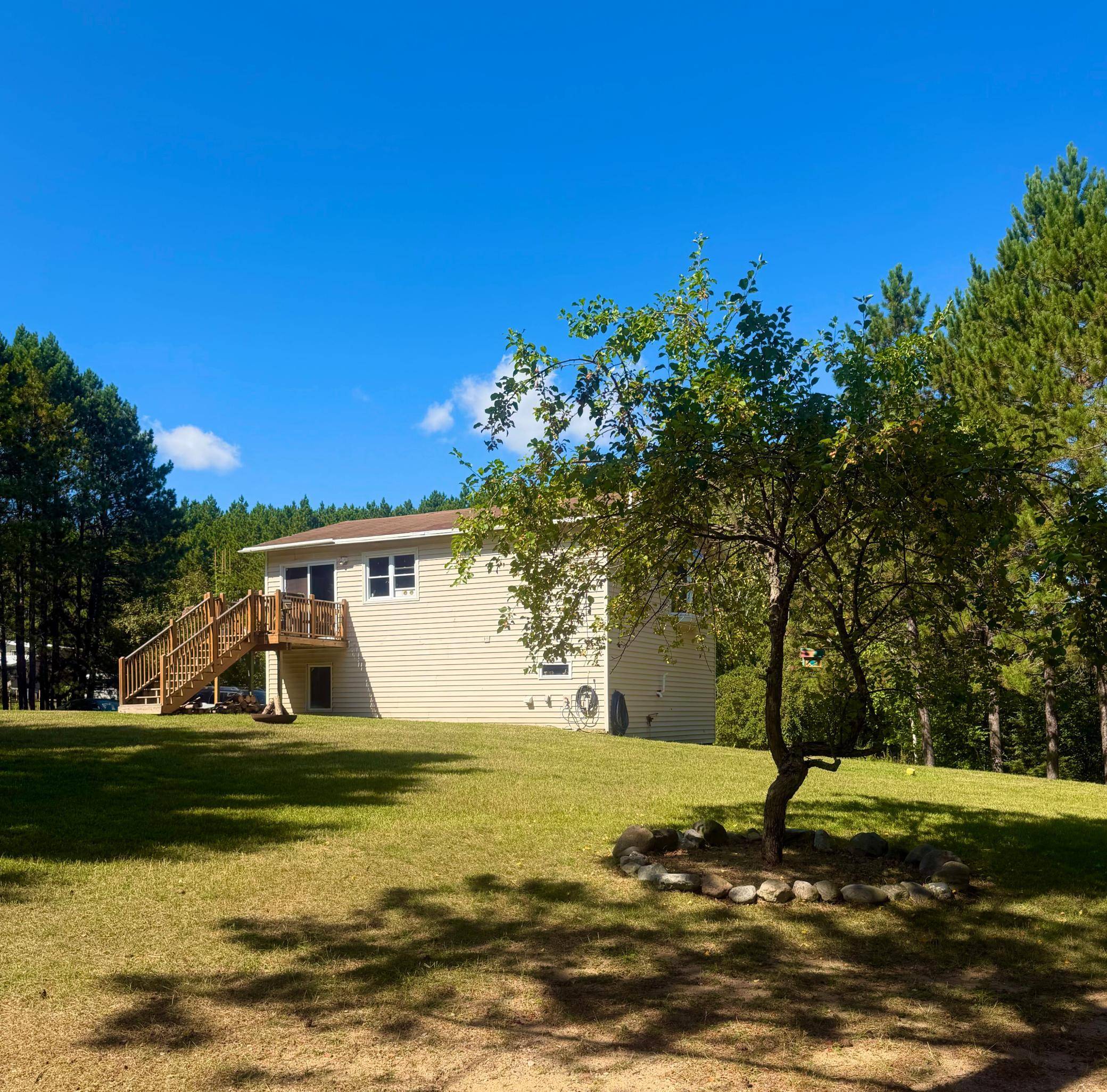 7120 Stockland RD, Virginia, MN 55792