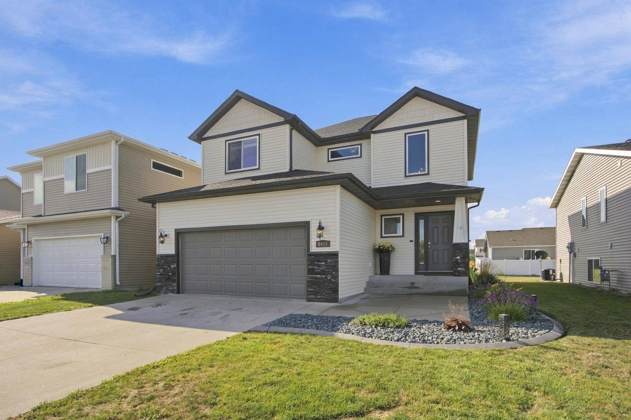 5848 56th AVE S, Fargo, ND 58104