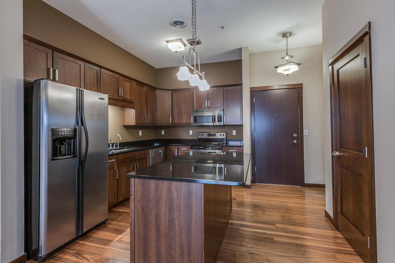 270 4th ST E #504, Saint Paul, MN 55101
