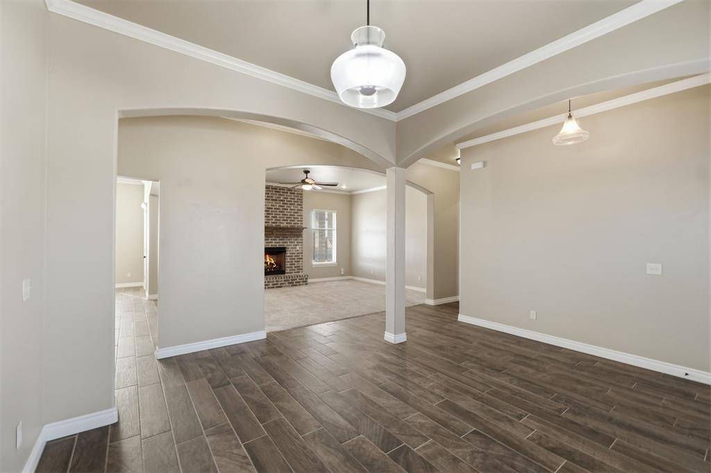 3613 Regal DR, Altus, OK 73521