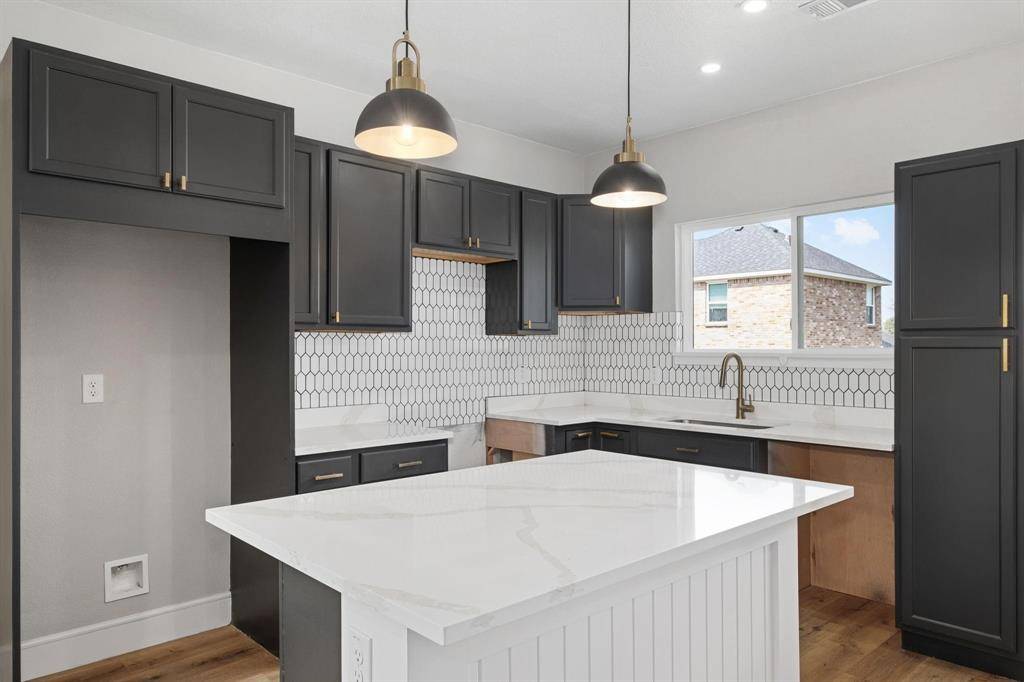 108 Brooks Drive, Terrell, TX 75160