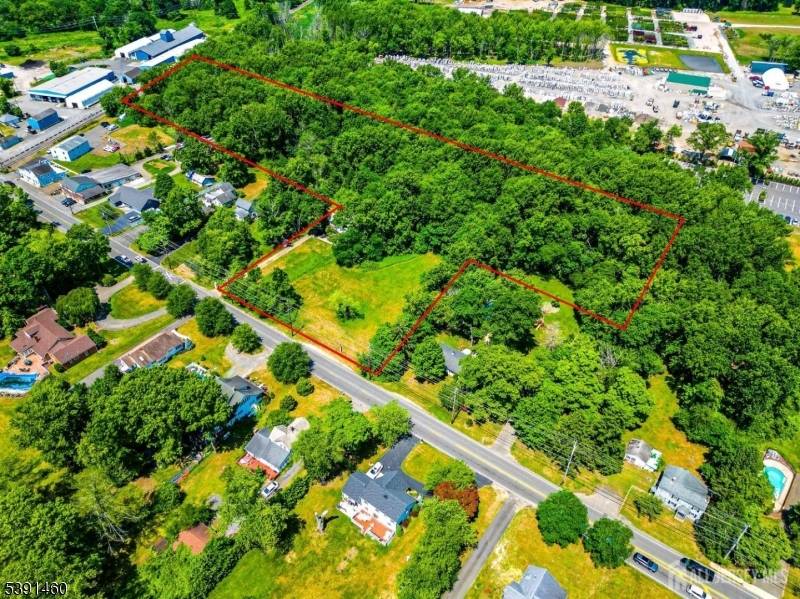 405 Main St, Manalapan Twp., NJ 07726