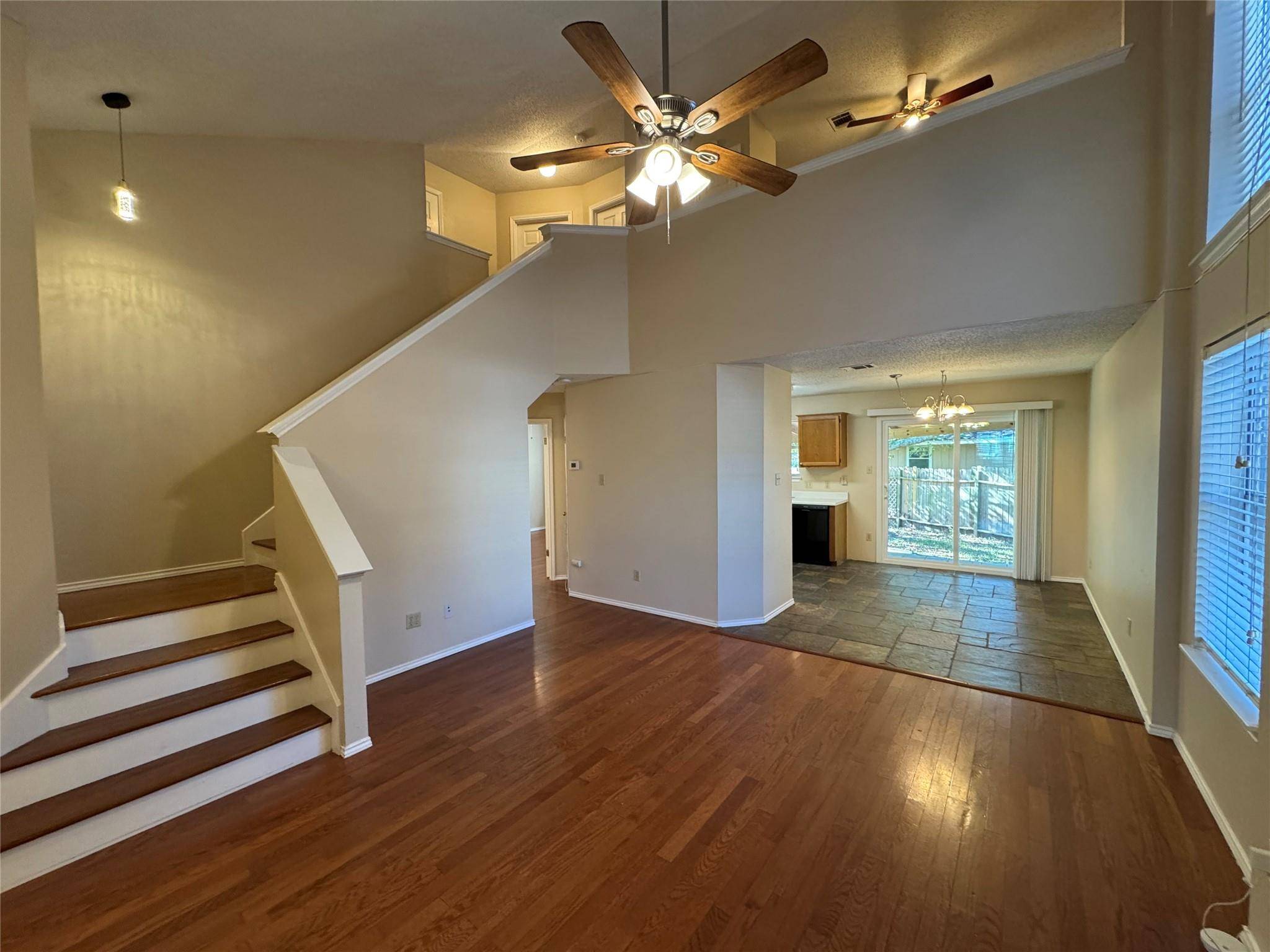 713 Patchway LN, Austin, TX 78748