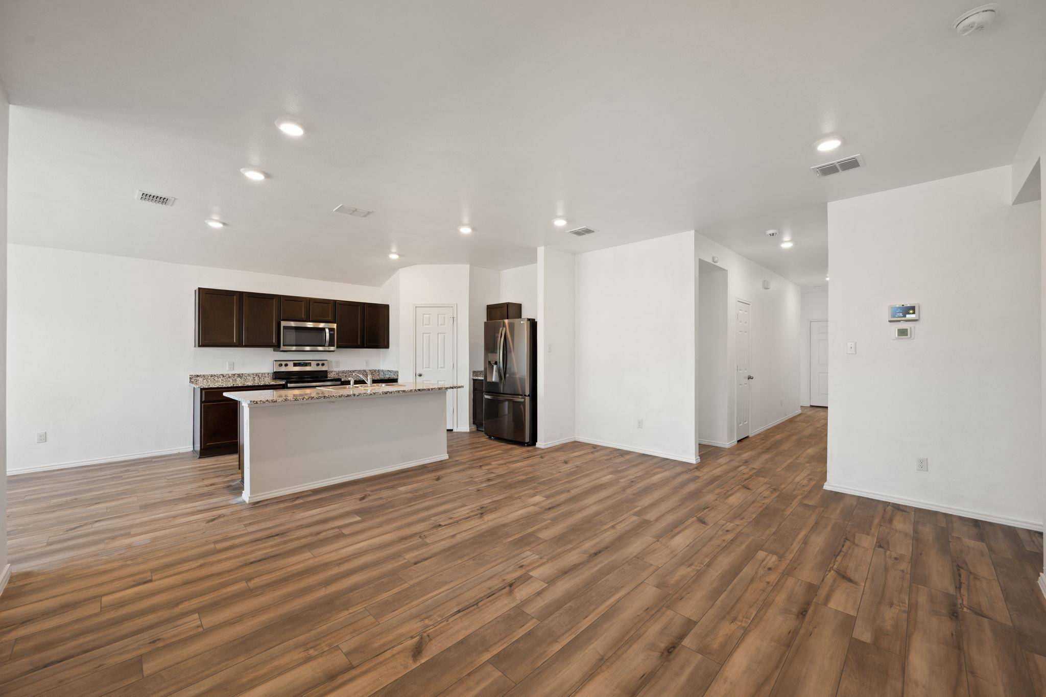 1012 Velvet CT, Troy, TX 76579
