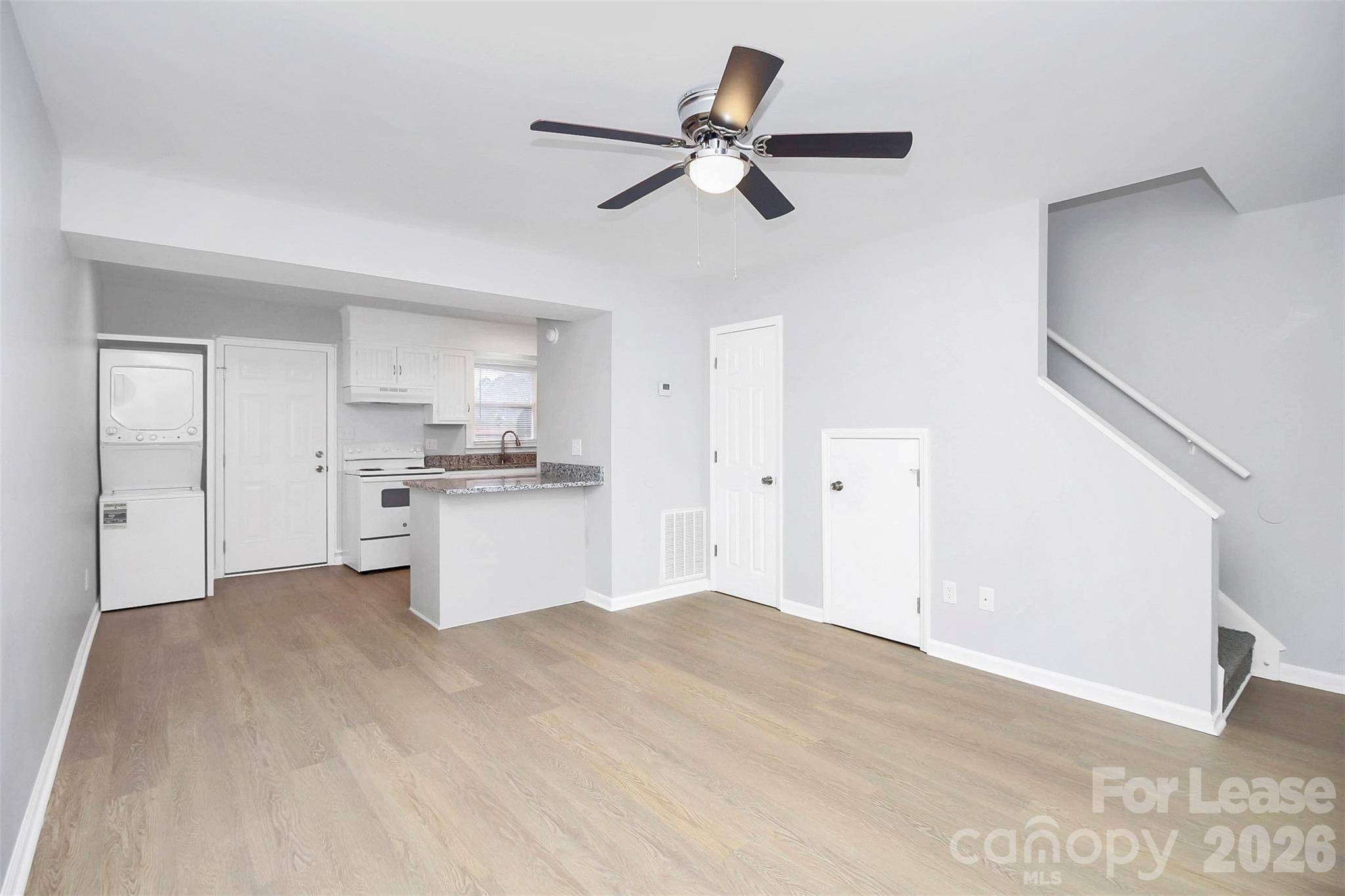 1231 Anderson ST, Gastonia, NC 28054