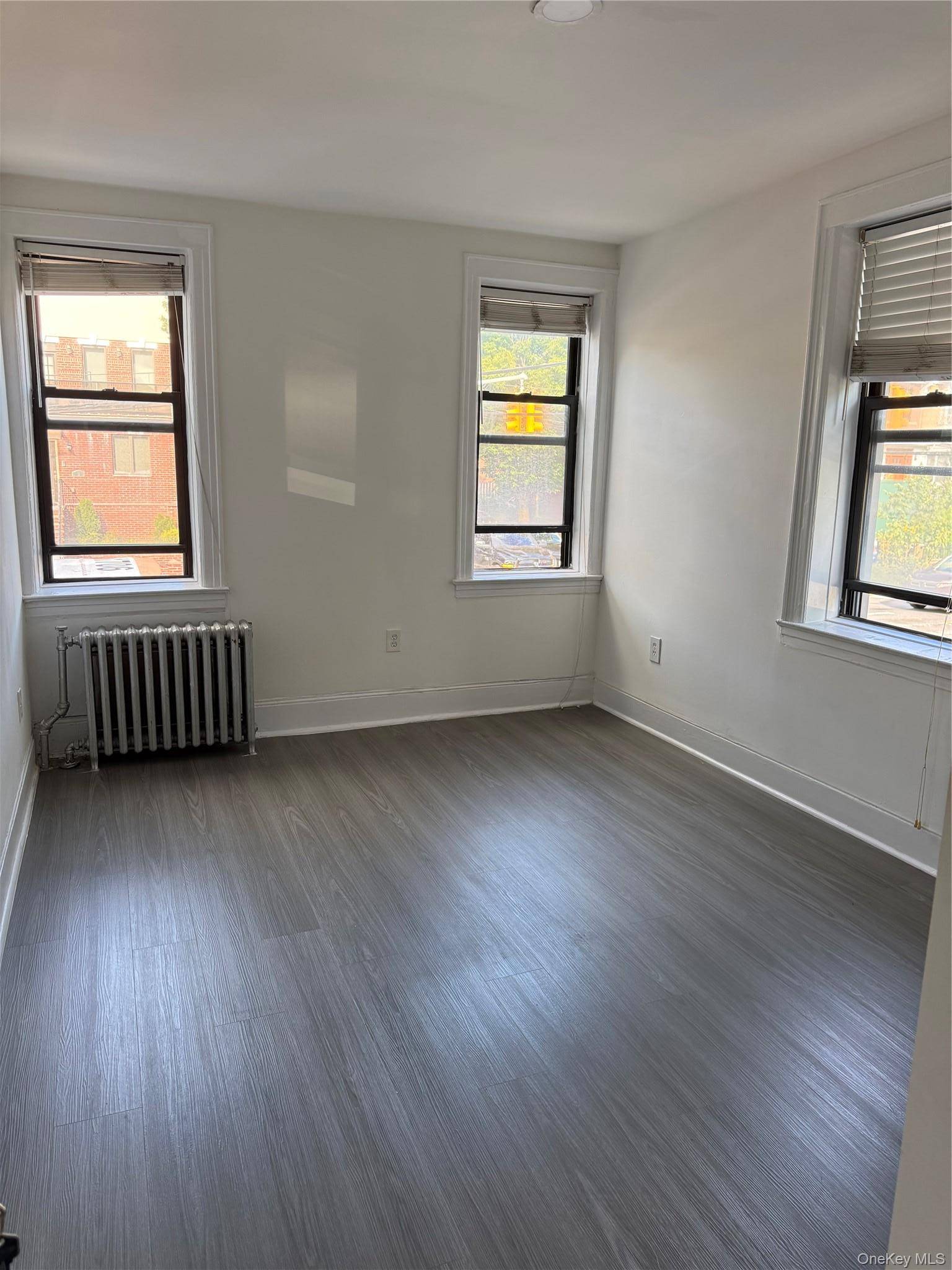 2620 Ditmars BLVD #2F, Astoria, NY 11105
