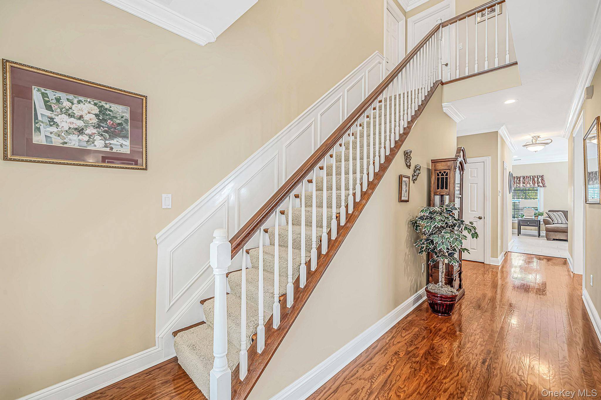 29 Golden Spruce DR, Calverton, NY 11933