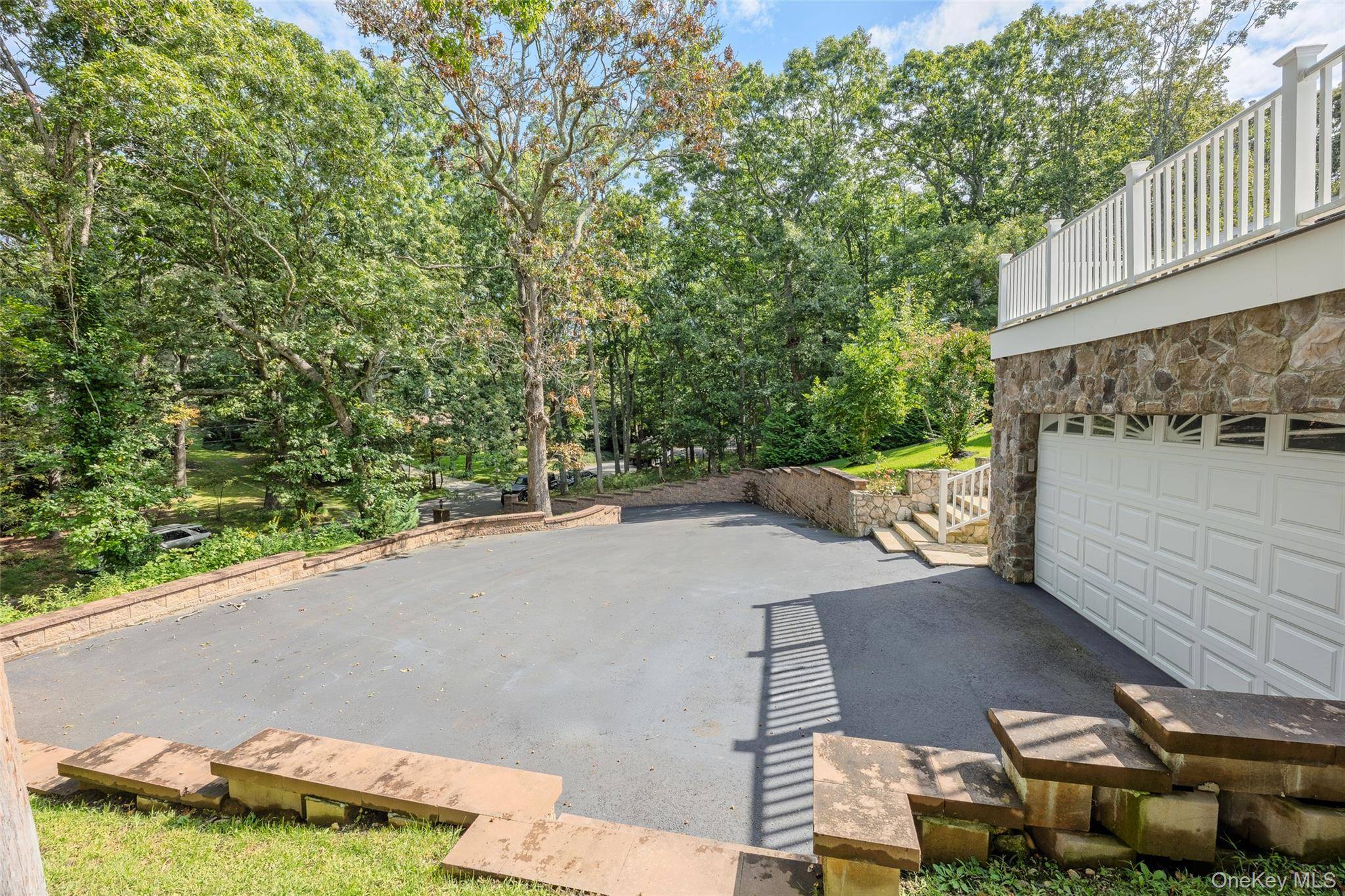 1000 Haywaters RD, Cutchogue, NY 11935