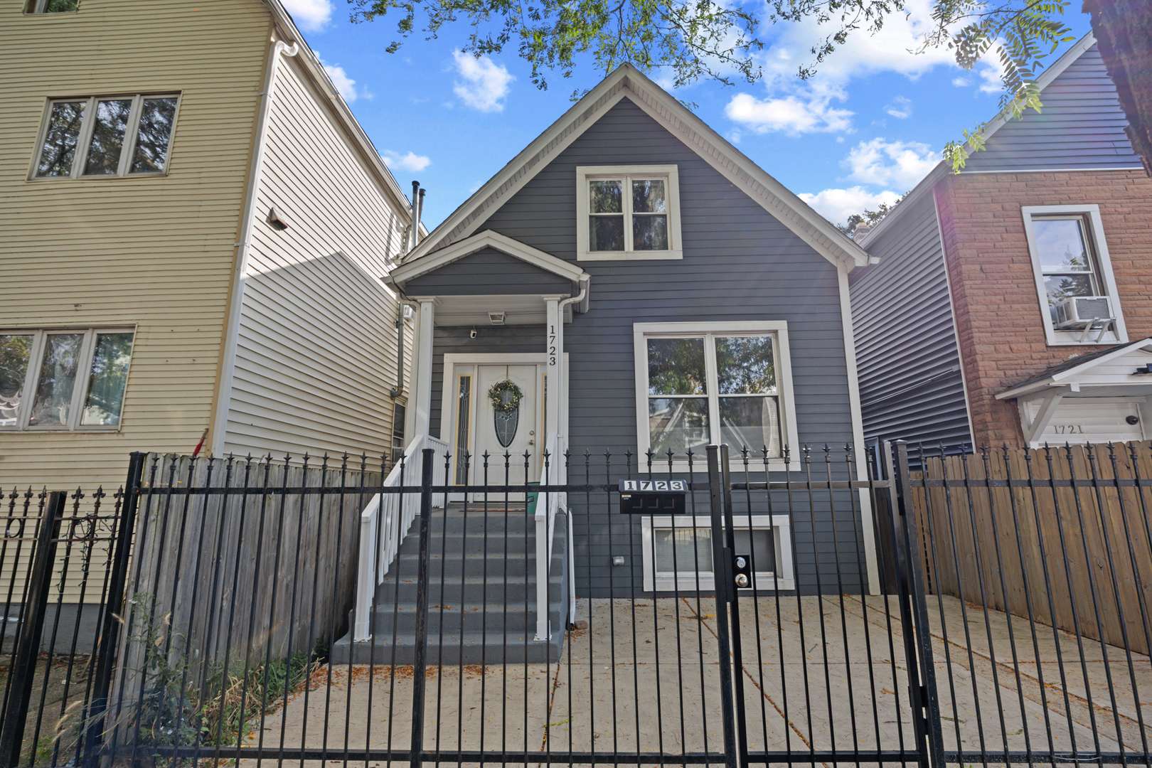 1723 N Kimball AVE, Chicago, IL 60647