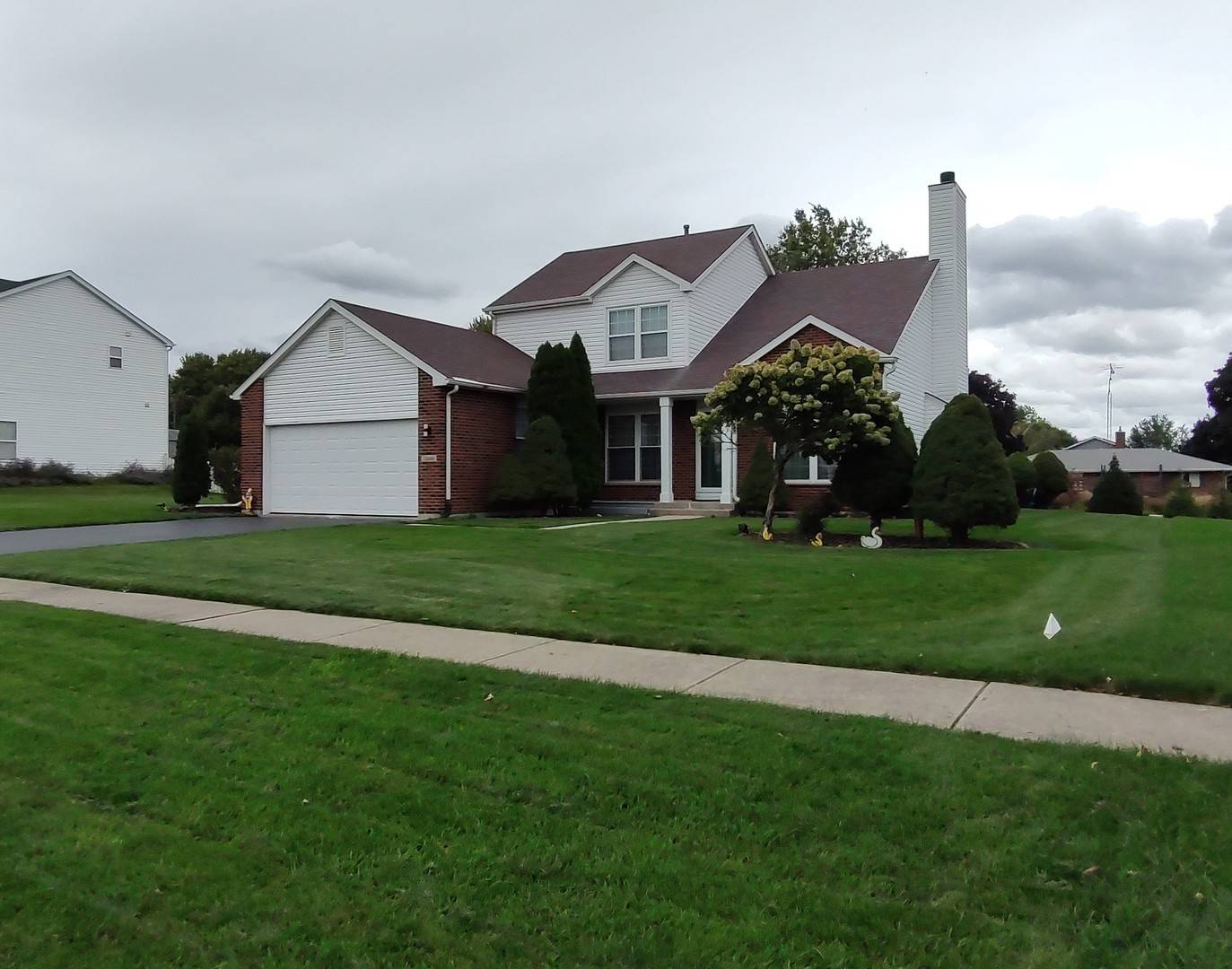 2000 Grandview TRL, Belvidere, IL 61008