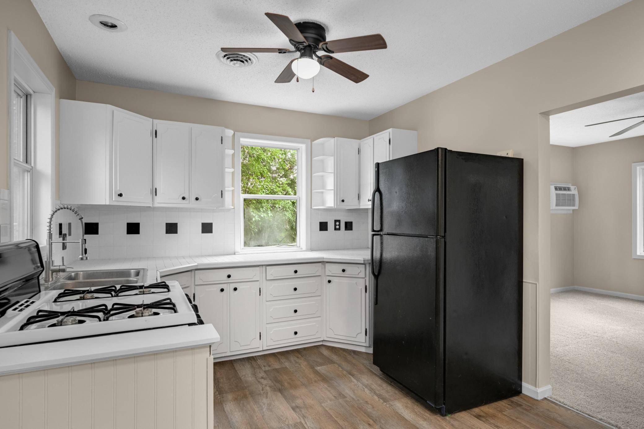 5030 Brent AVE, Inver Grove Heights, MN 55076