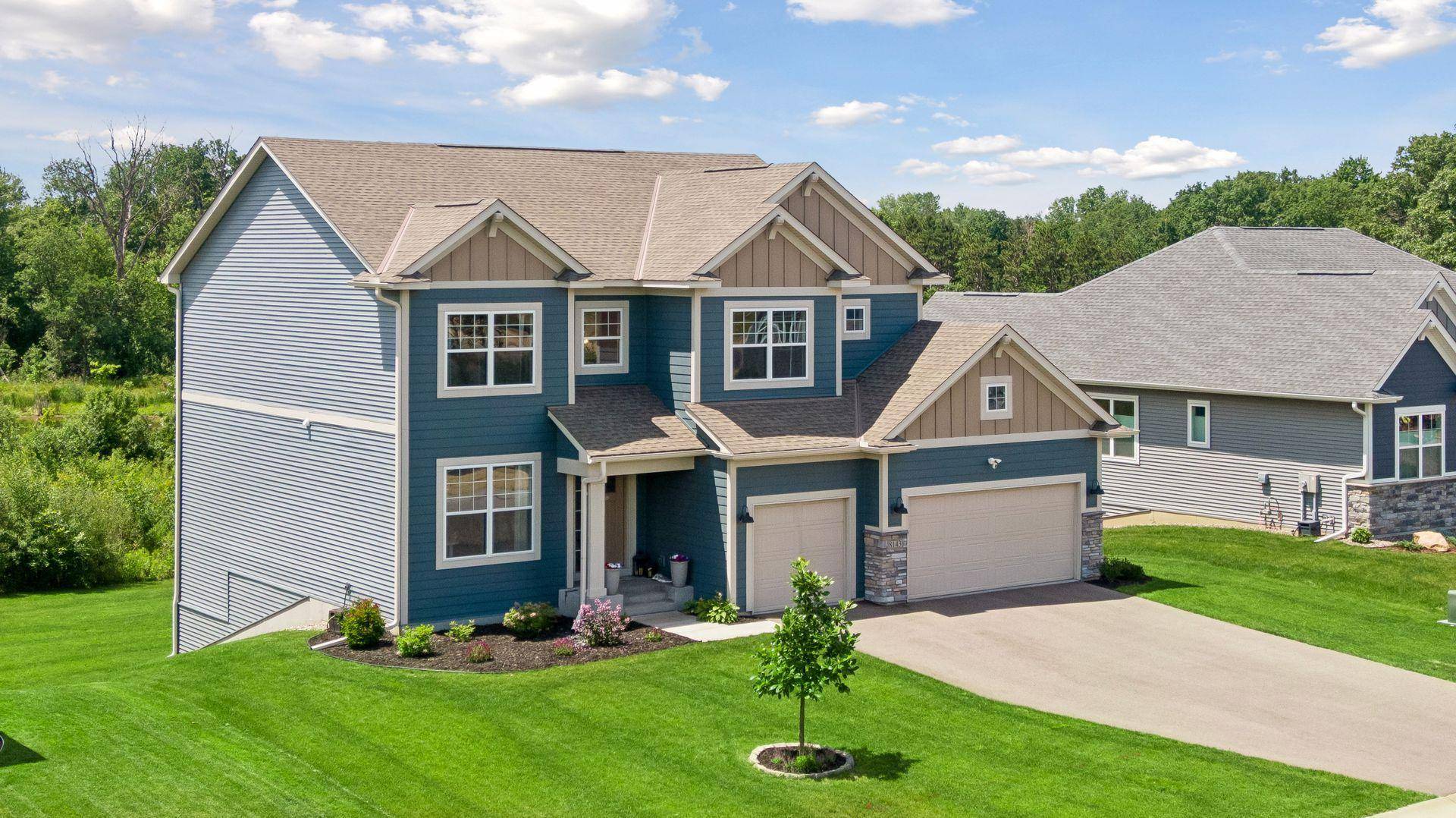 8143 Haywood DR, Lino Lakes, MN 55014