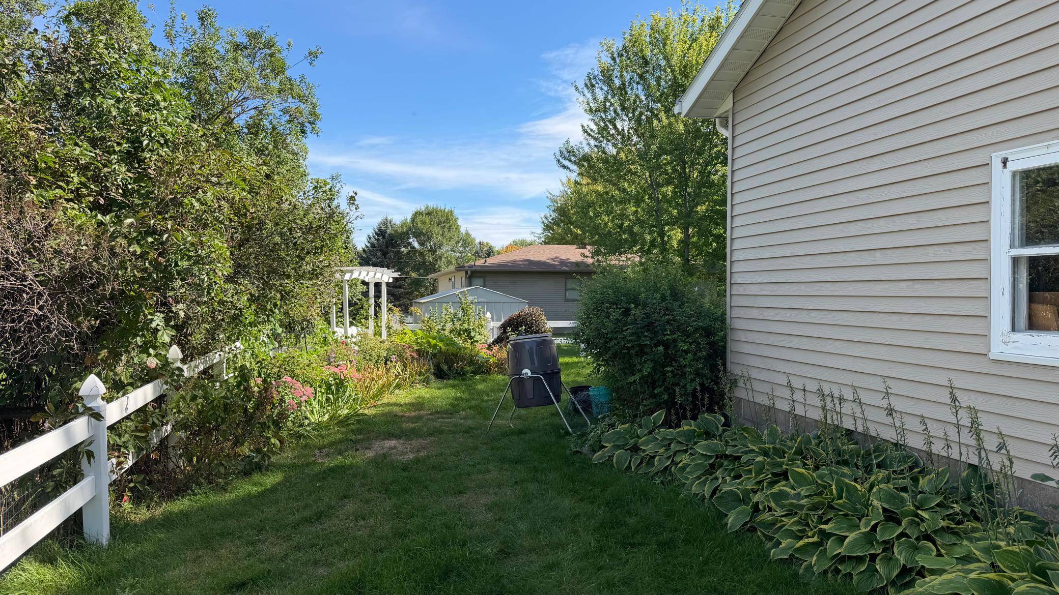 819 S Martin ST, Fergus Falls, MN 56537