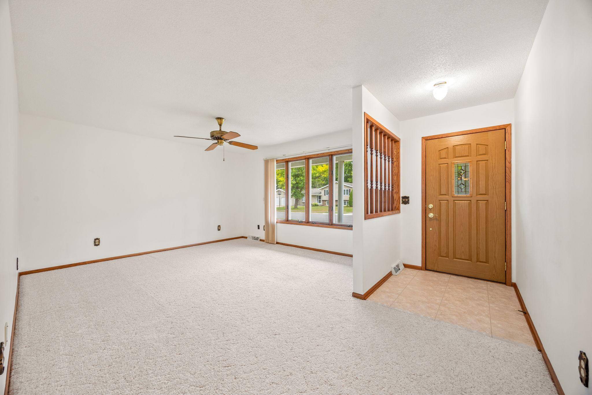 318 Stoney Point RD SW, Hutchinson, MN 55350