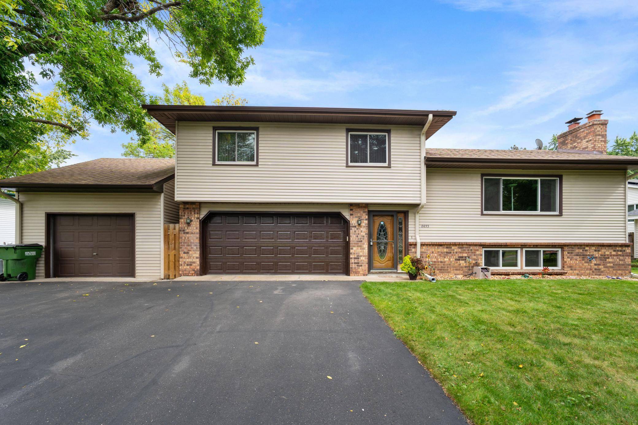 8653 Brant ST NE, Circle Pines, MN 55014