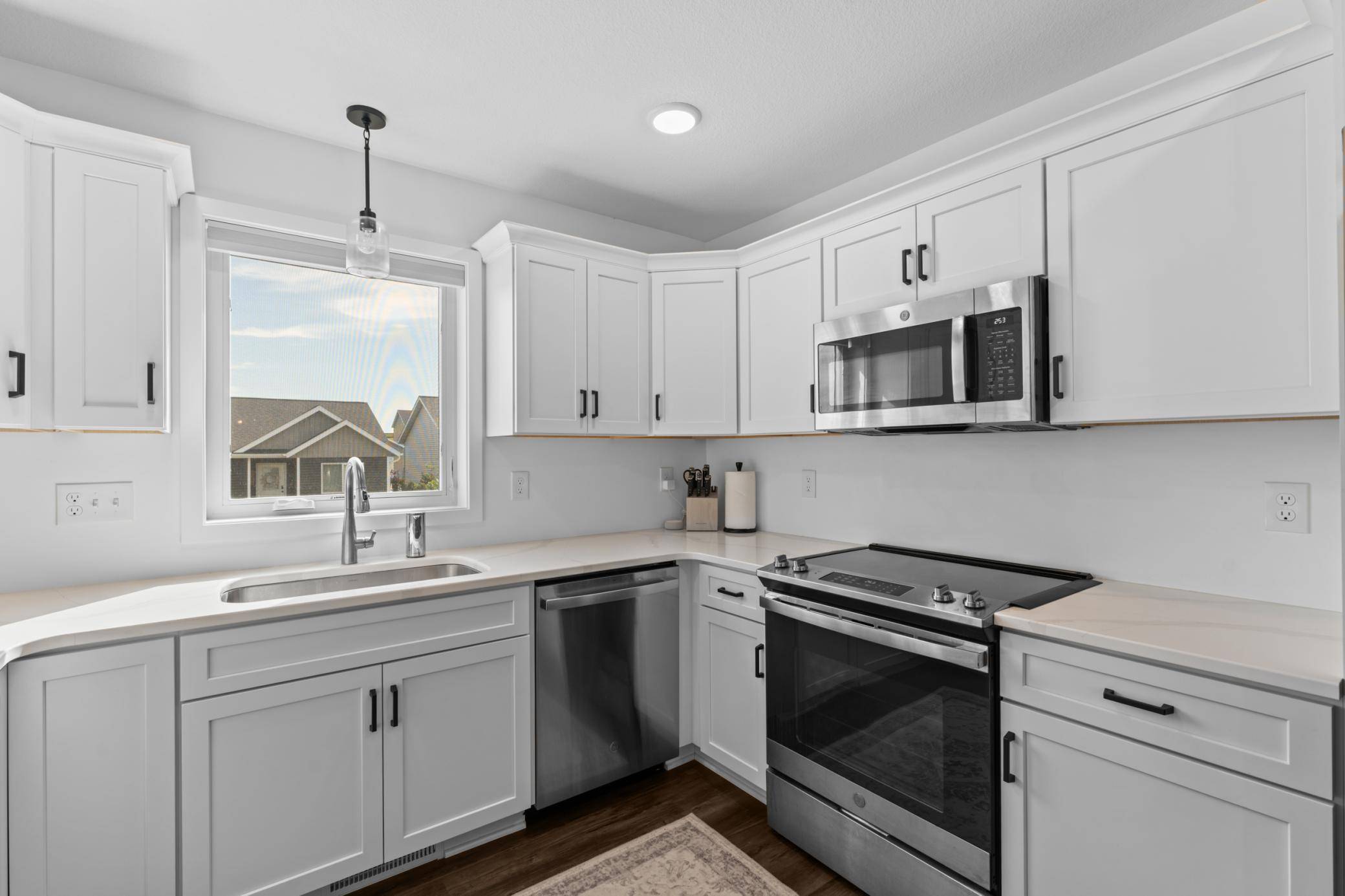 6037 Sandstone ST NW, Rochester, MN 55901