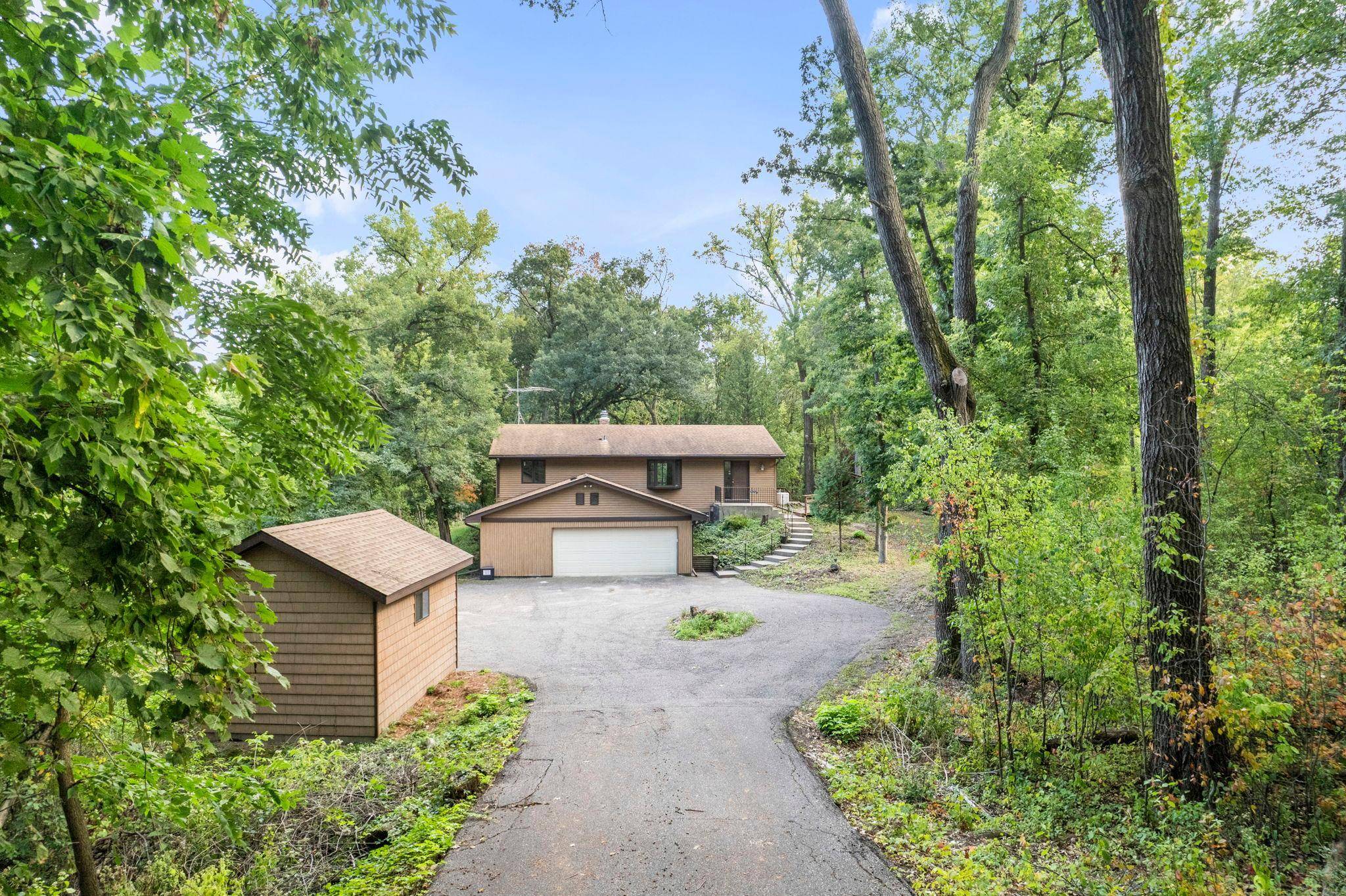 9432 Old Concord BLVD, Inver Grove Heights, MN 55076
