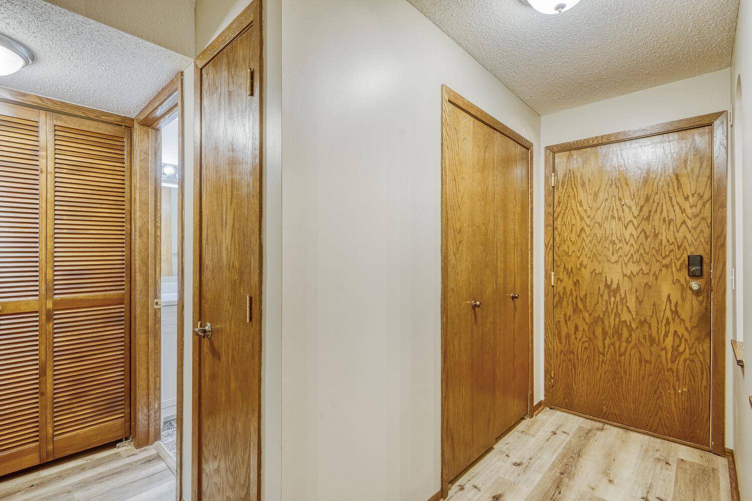 1450 Bidwell ST #108, West Saint Paul, MN 55118