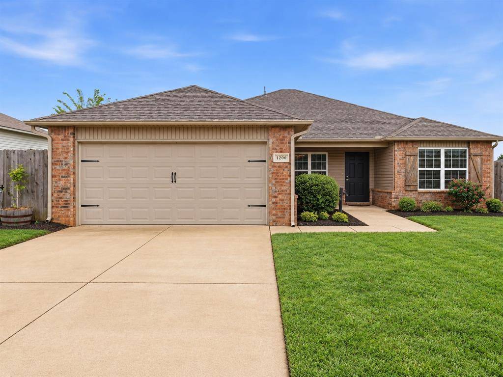 1200 Granite LN, Noble, OK 73068
