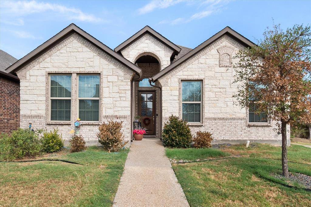 1700 Prestwick Lane, Ennis, TX 75119