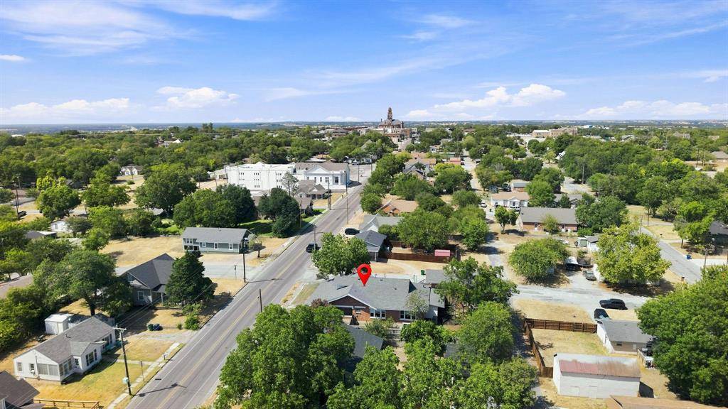 803 S Trinity Street, Decatur, TX 76234