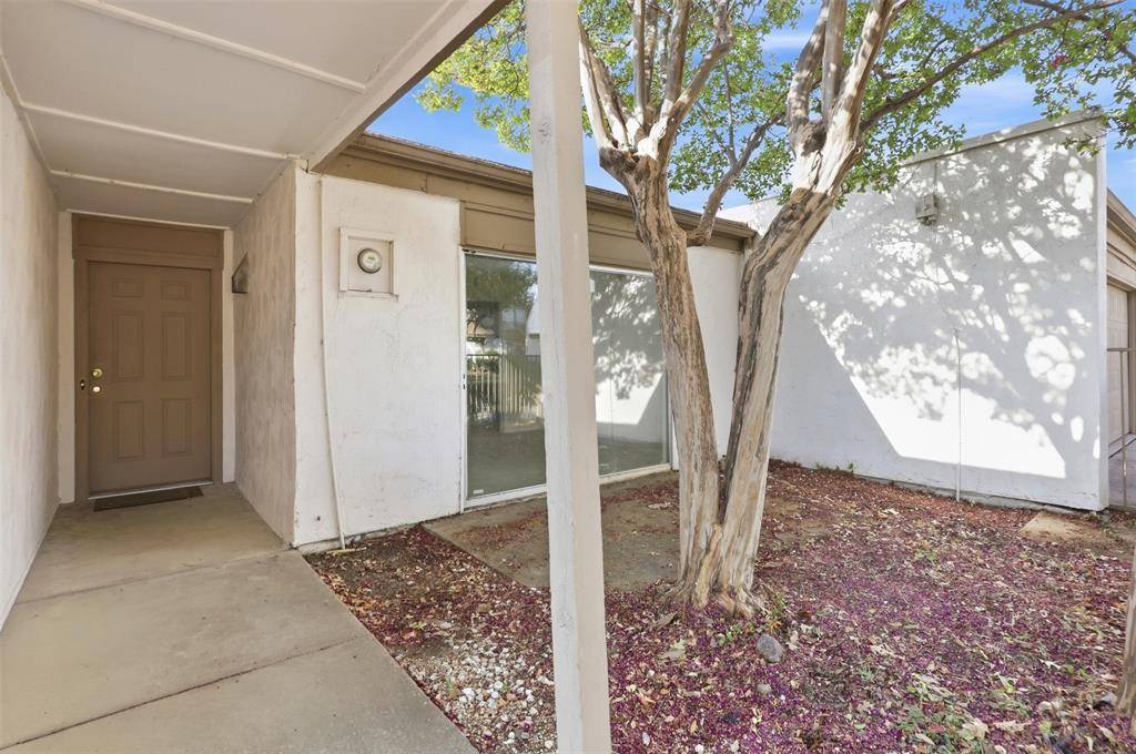 1857 Place One Lane, Garland, TX 75042