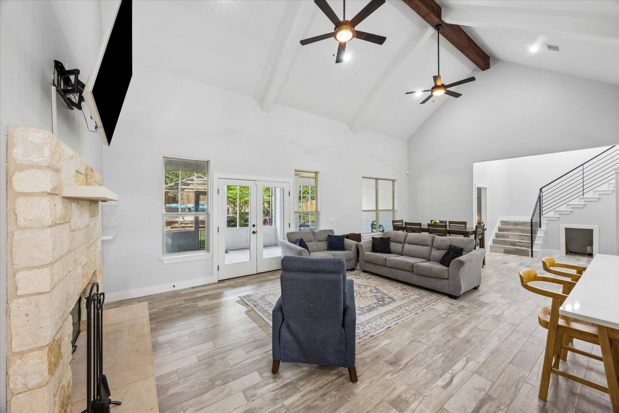 116 Mallard RD, Bastrop, TX 78602