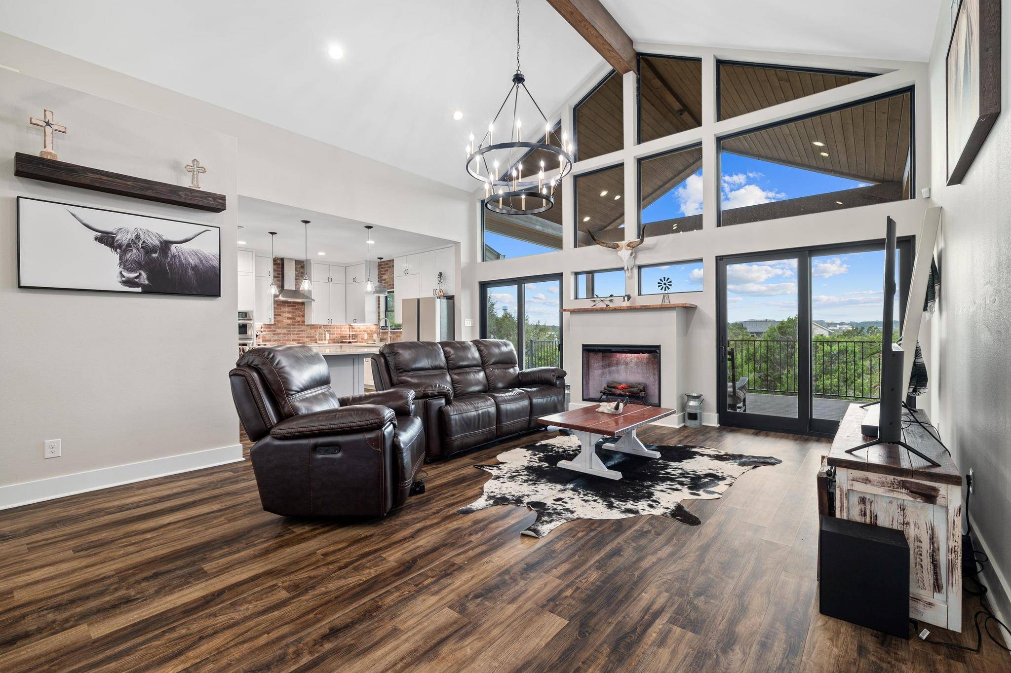 4408 Hennig DR, Austin, TX 78738