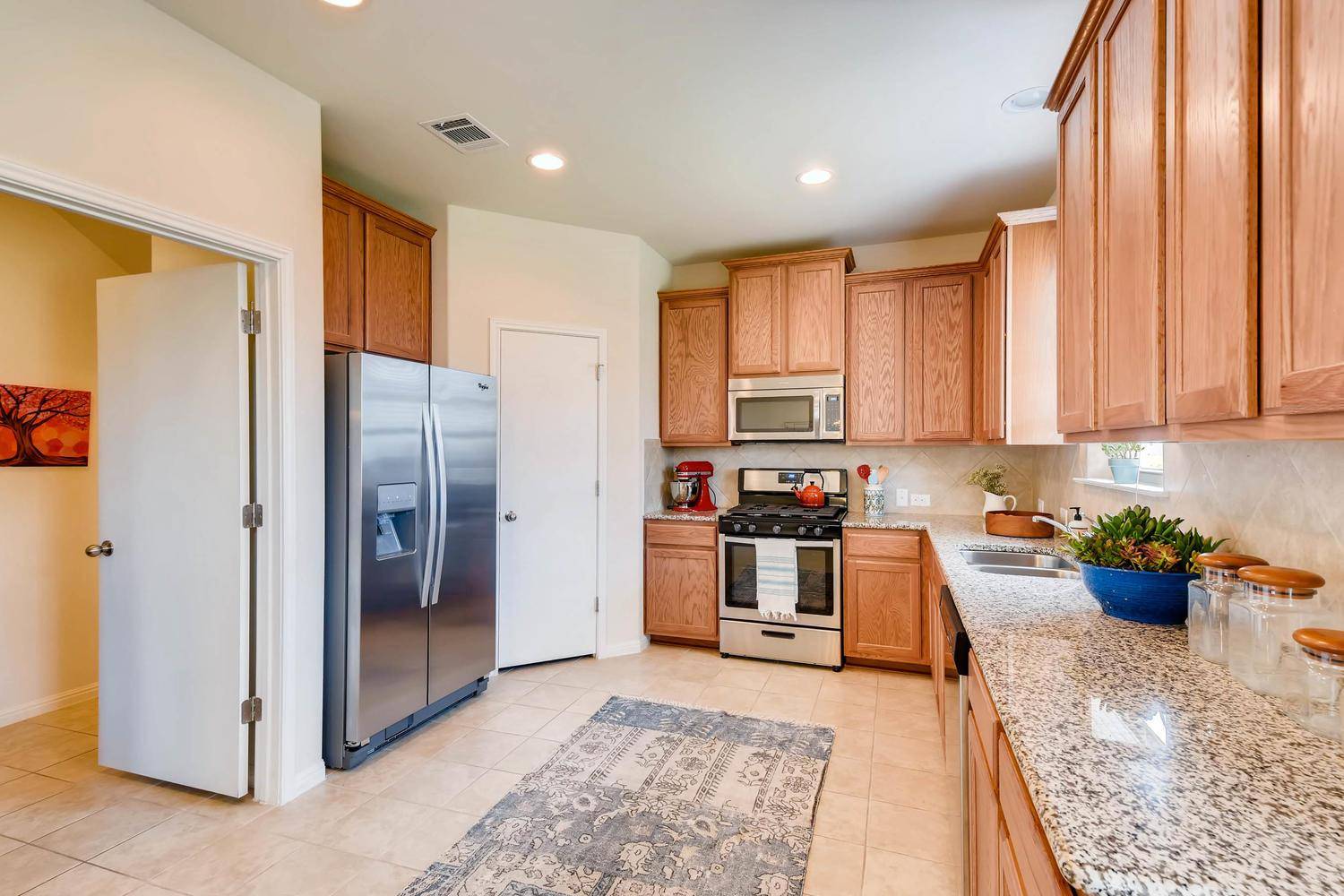 467 Twisted Oaks LN, Buda, TX 78610