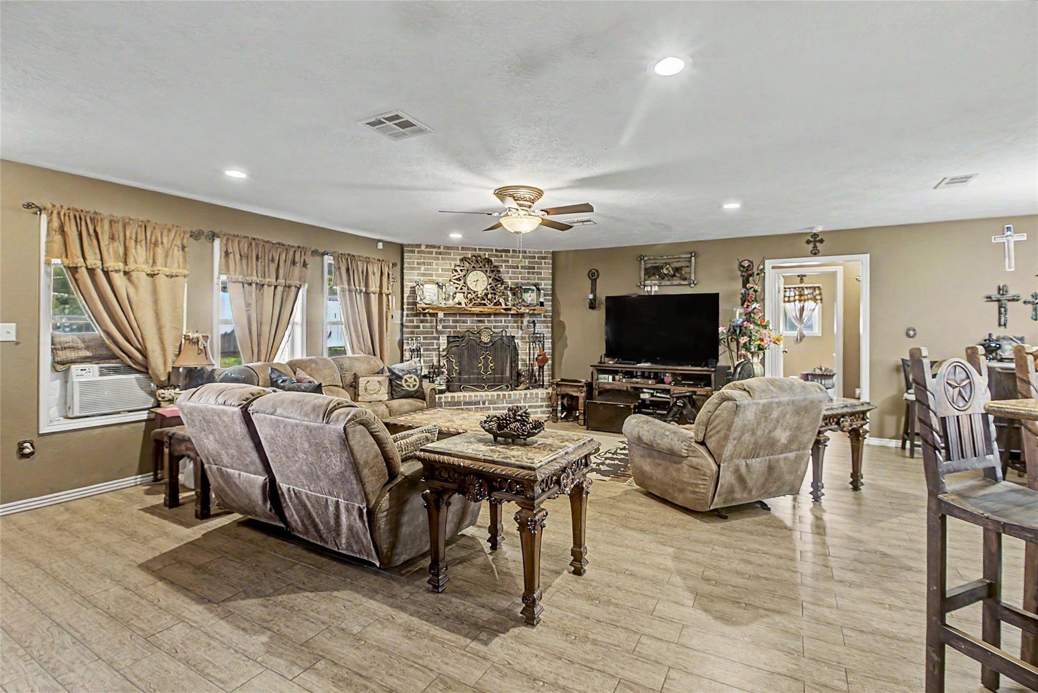 7523 State Highway 21, Caldwell, TX 77836