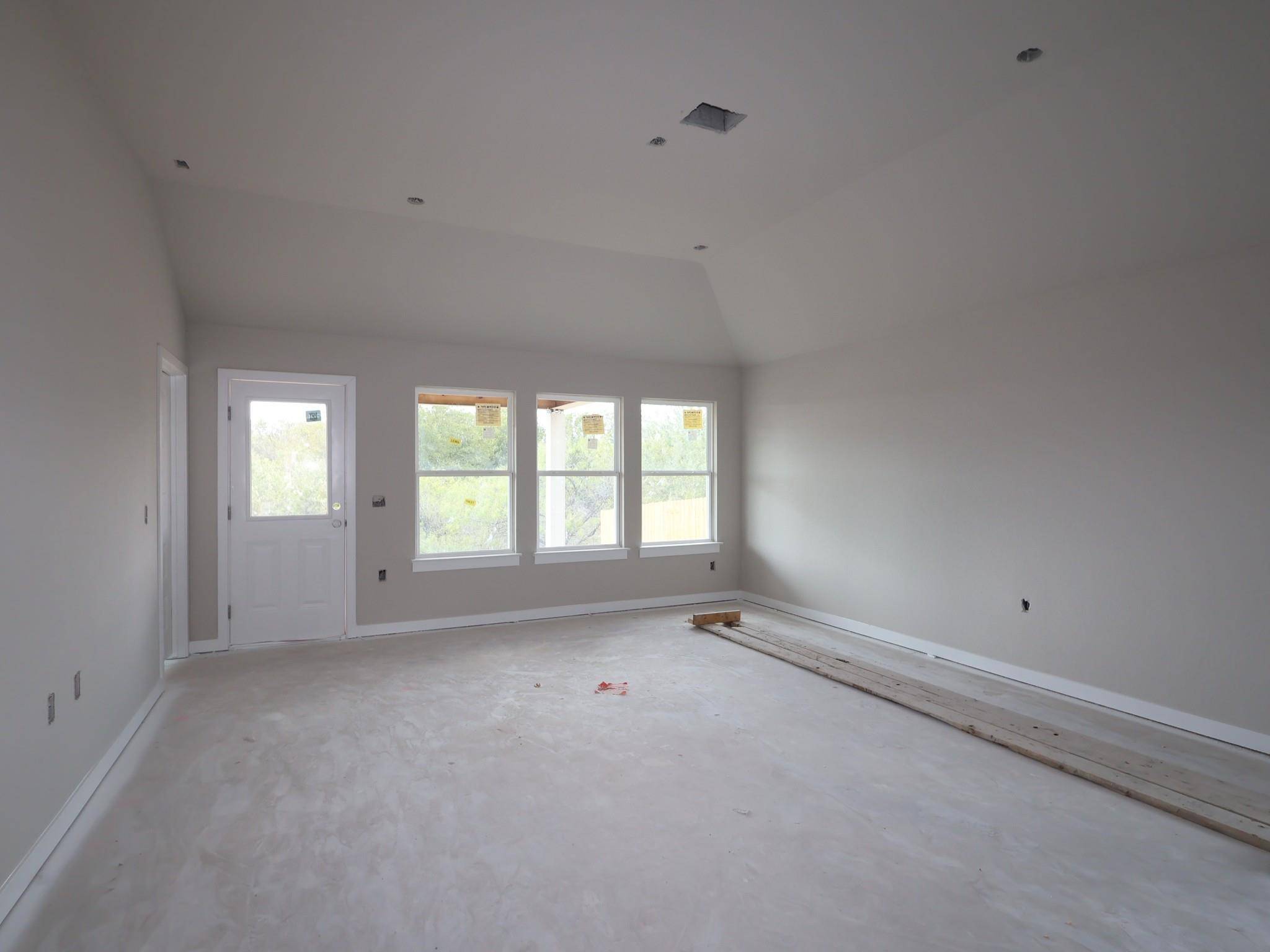9400 Furman DR, Austin, TX 78747