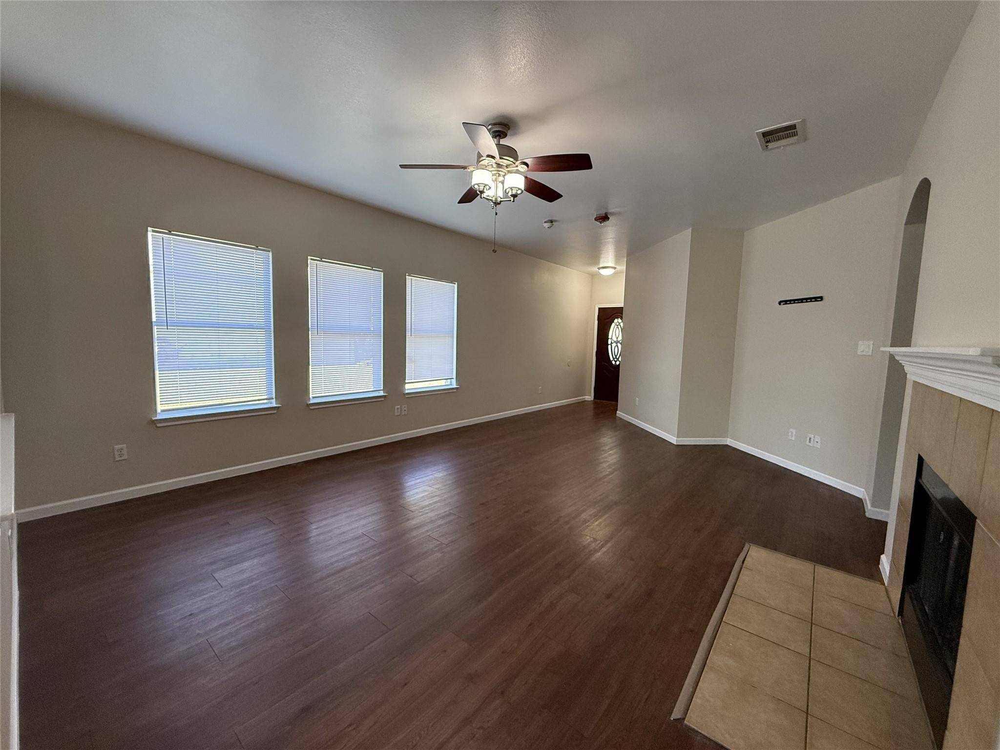 224 Dark Horse LN, Buda, TX 78610