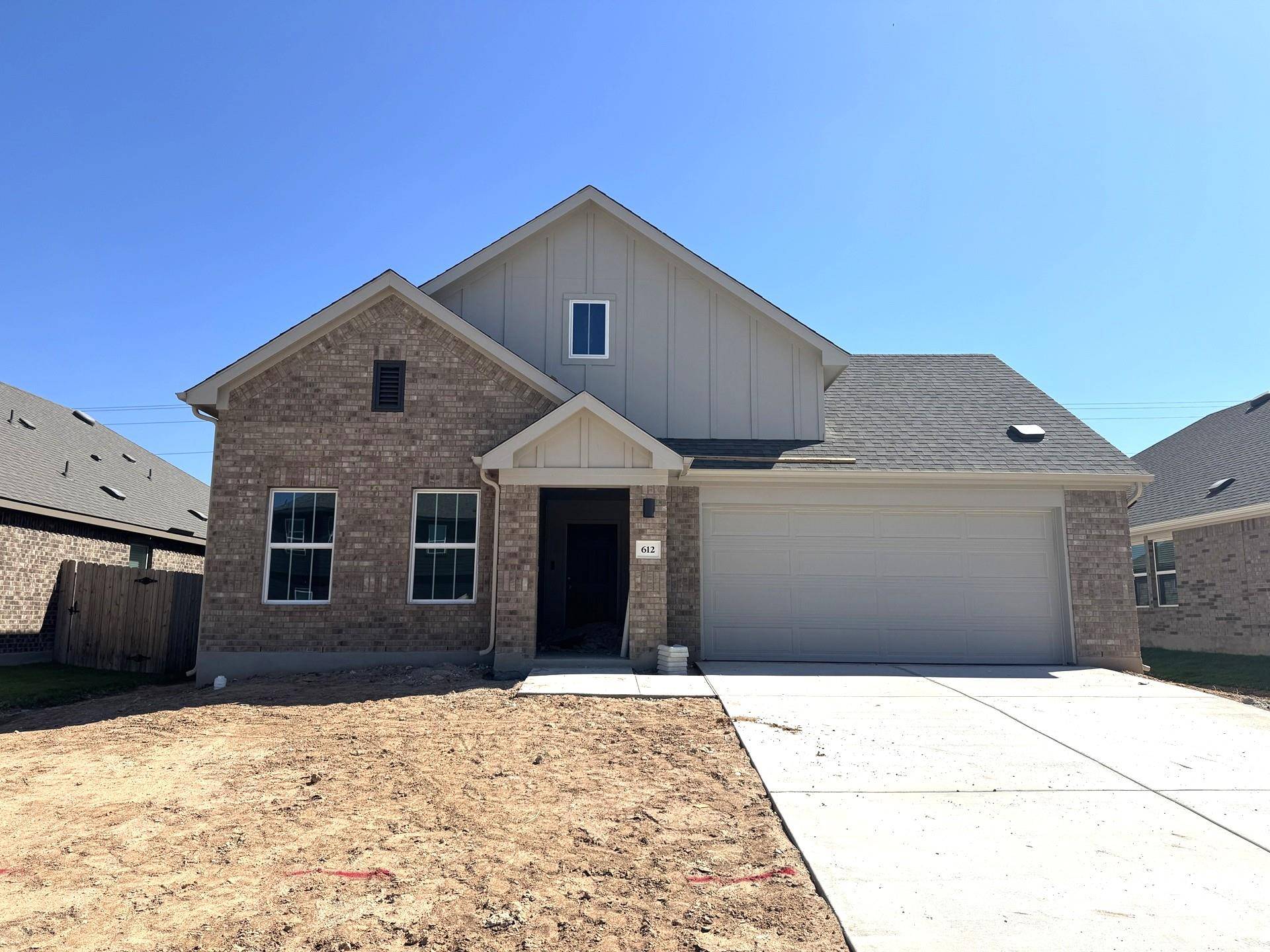 612 Quail Convey DR, Jarrell, TX 76537