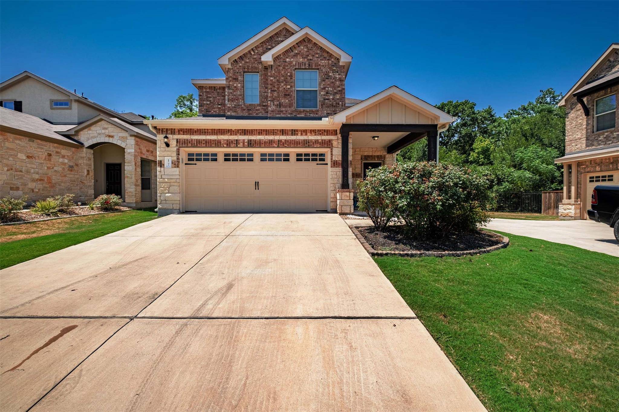 1050 Kenney Fort XING #17, Round Rock, TX 78665
