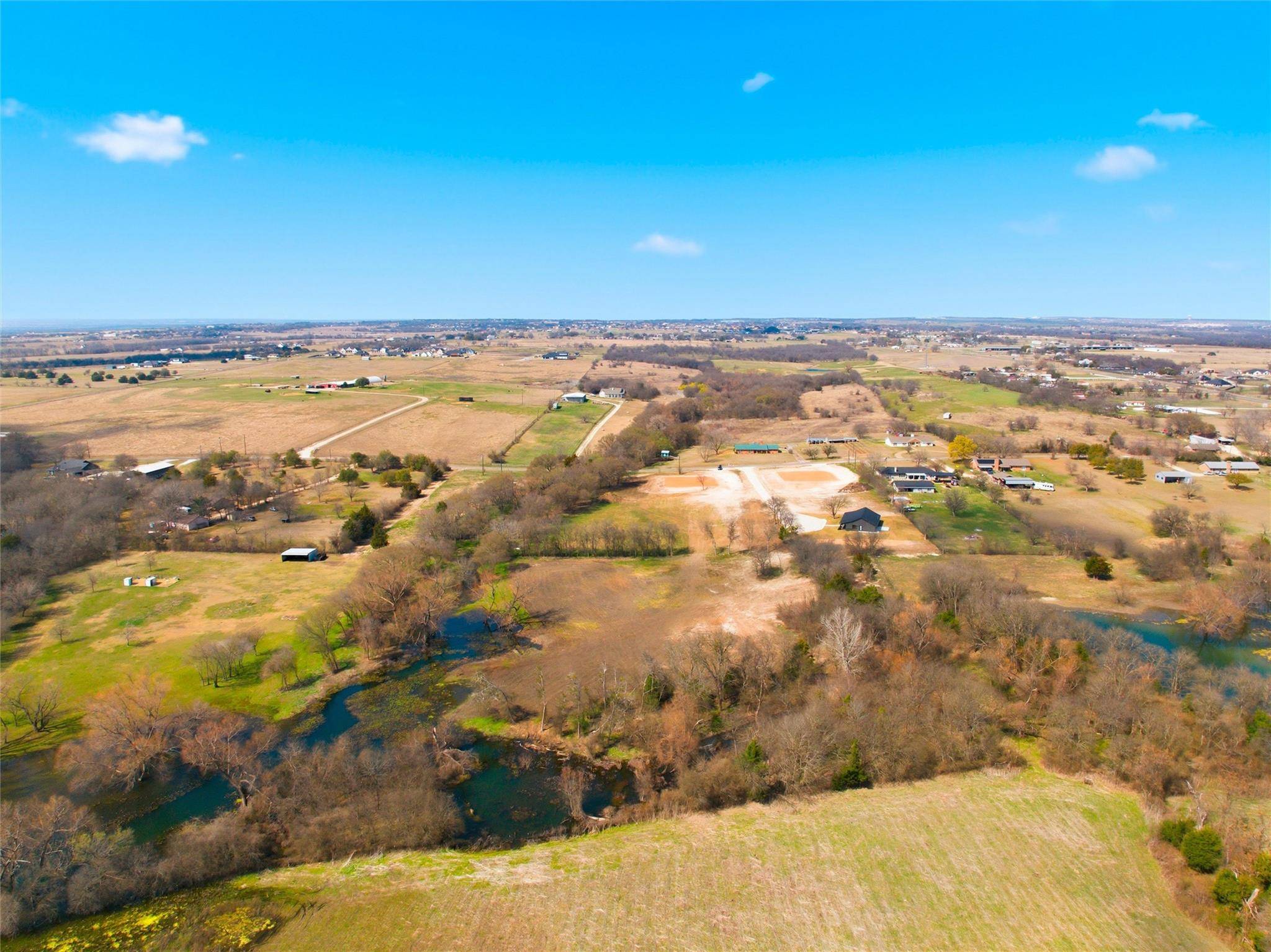 2303 Pilgrim LN, Lorena, TX 76655