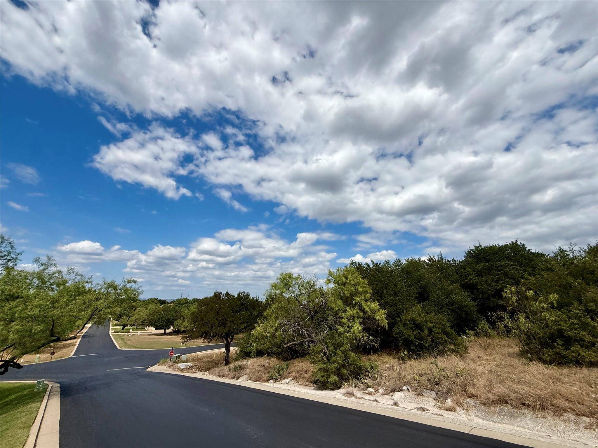512 Hi Stirrup, Horseshoe Bay, TX 78657