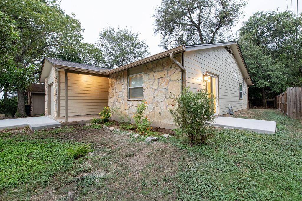 2018 Nevada ST, San Marcos, TX 78666